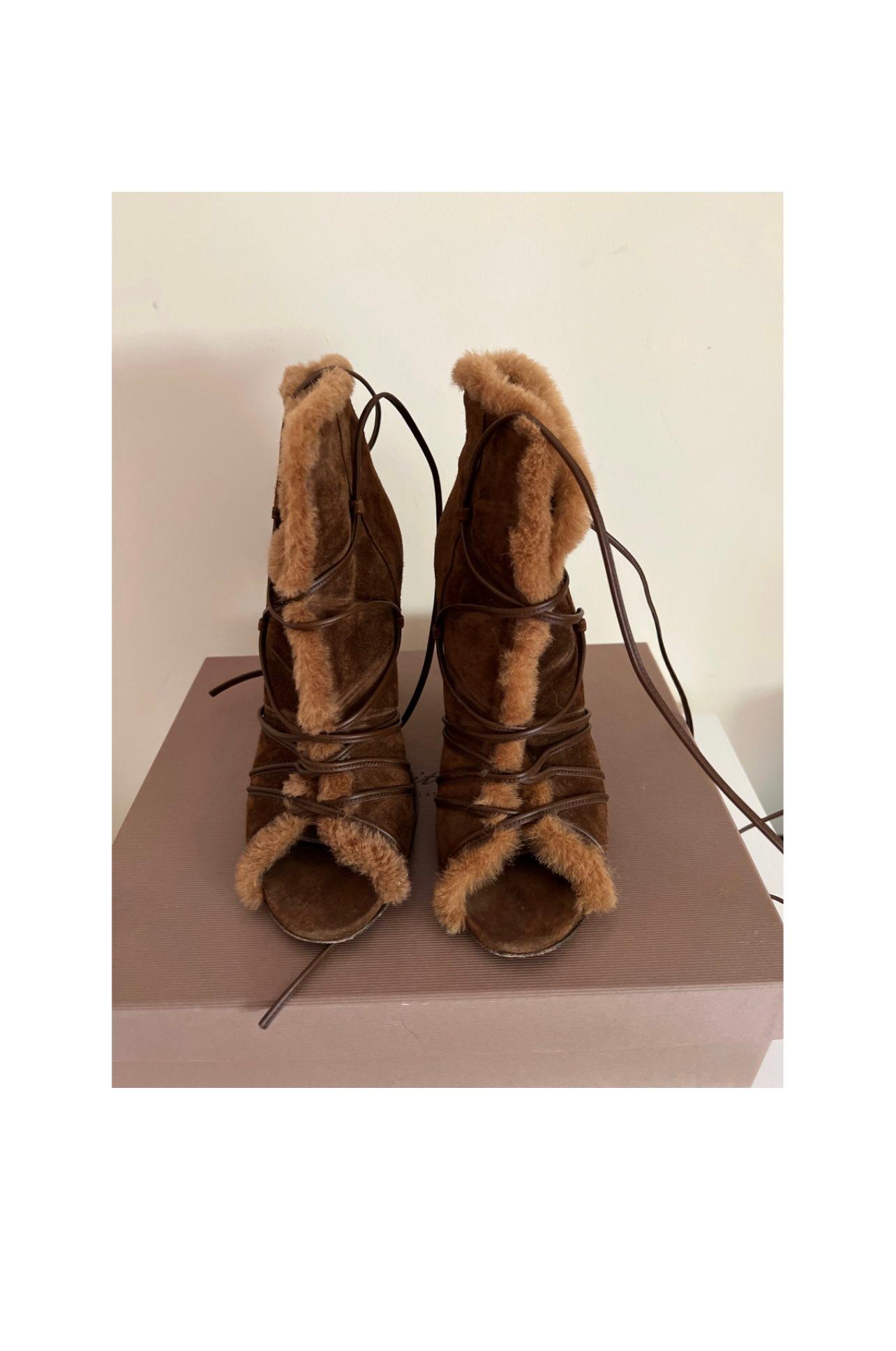 Tacones Gianvito Rossi — foto 1 de 4
