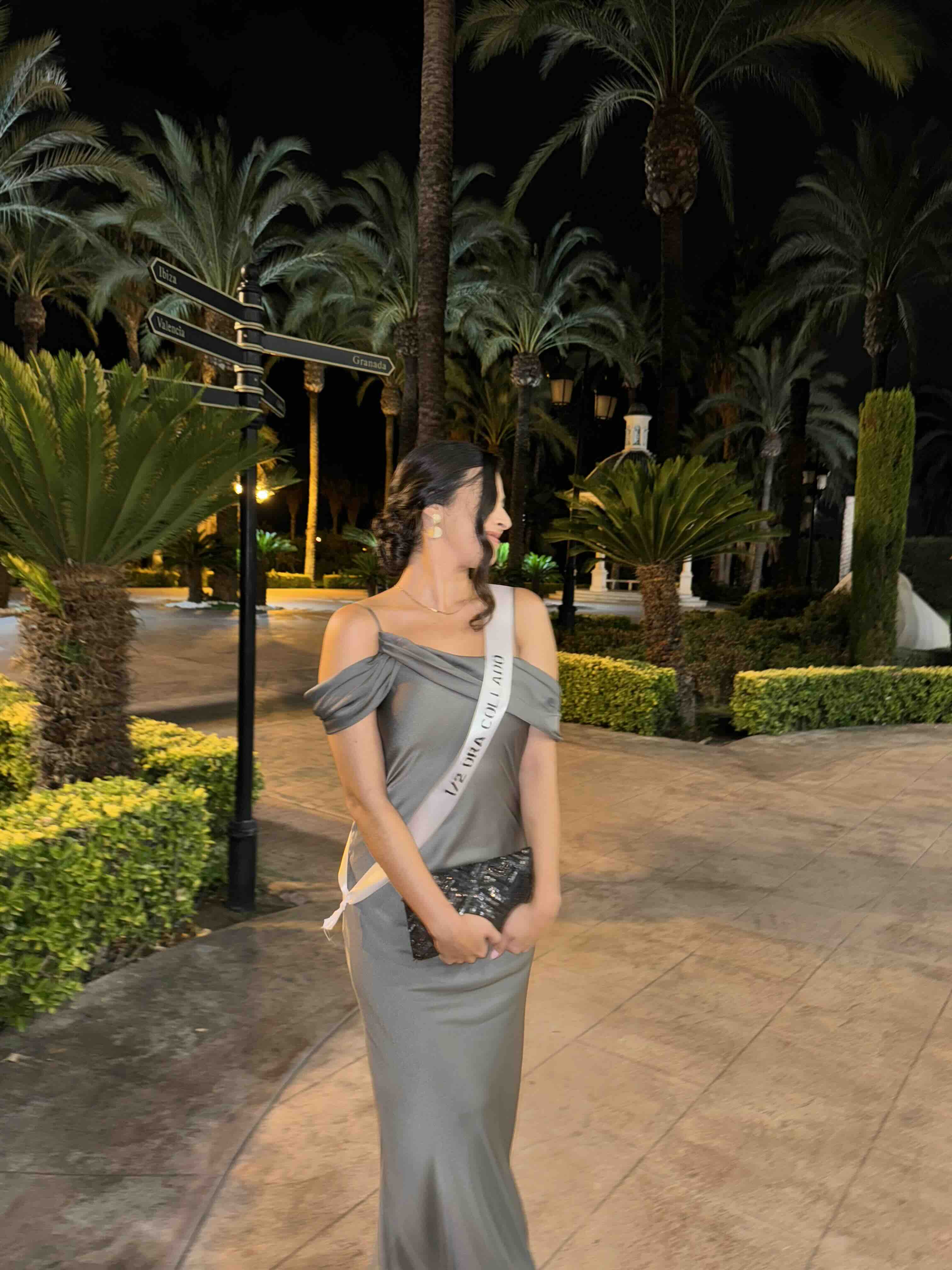 Vestido de invitada The Are — foto 1 de 5
