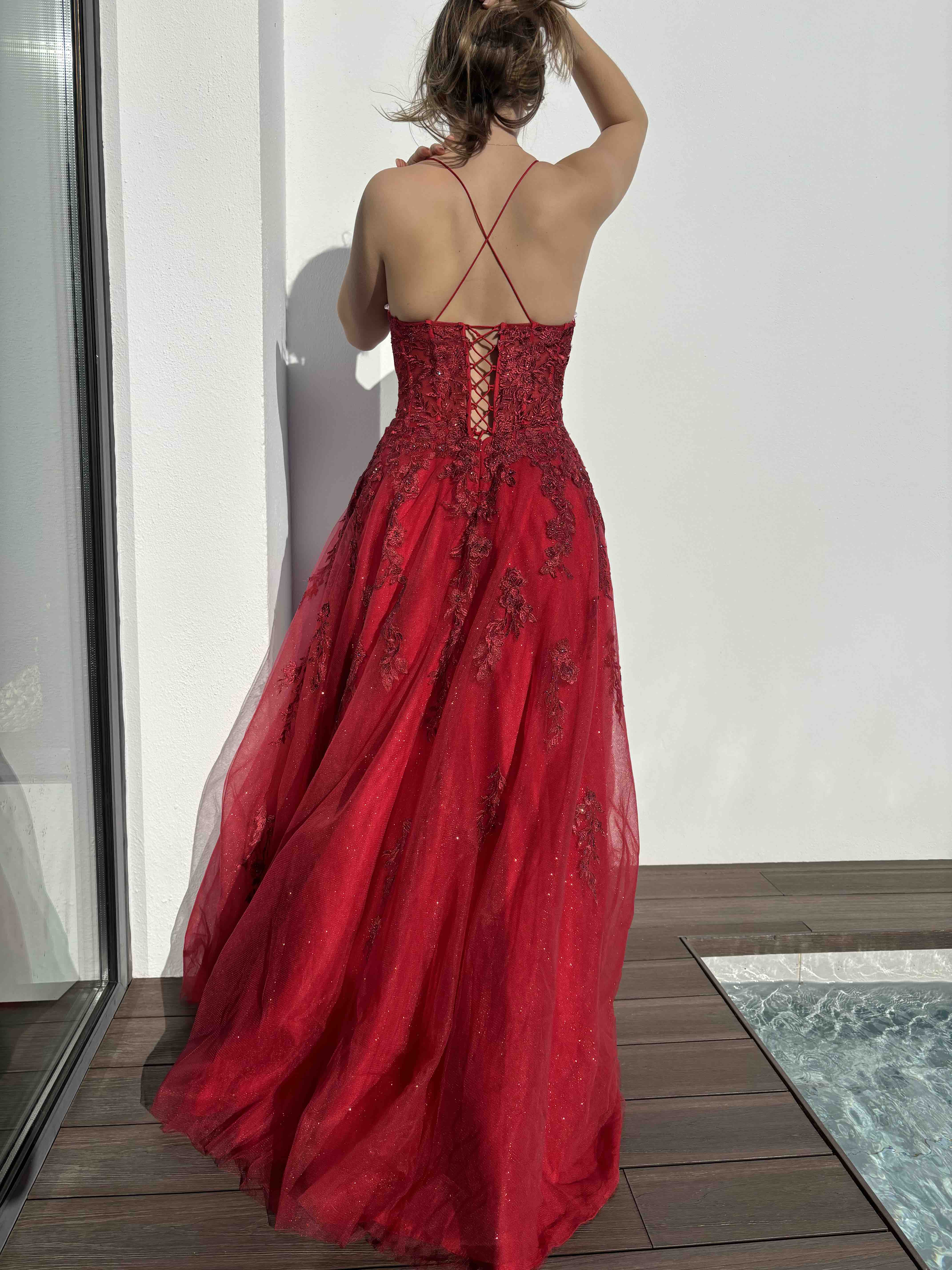 Vestido rojo floral prom/quinceañera viper Apparel — foto 2 de 5