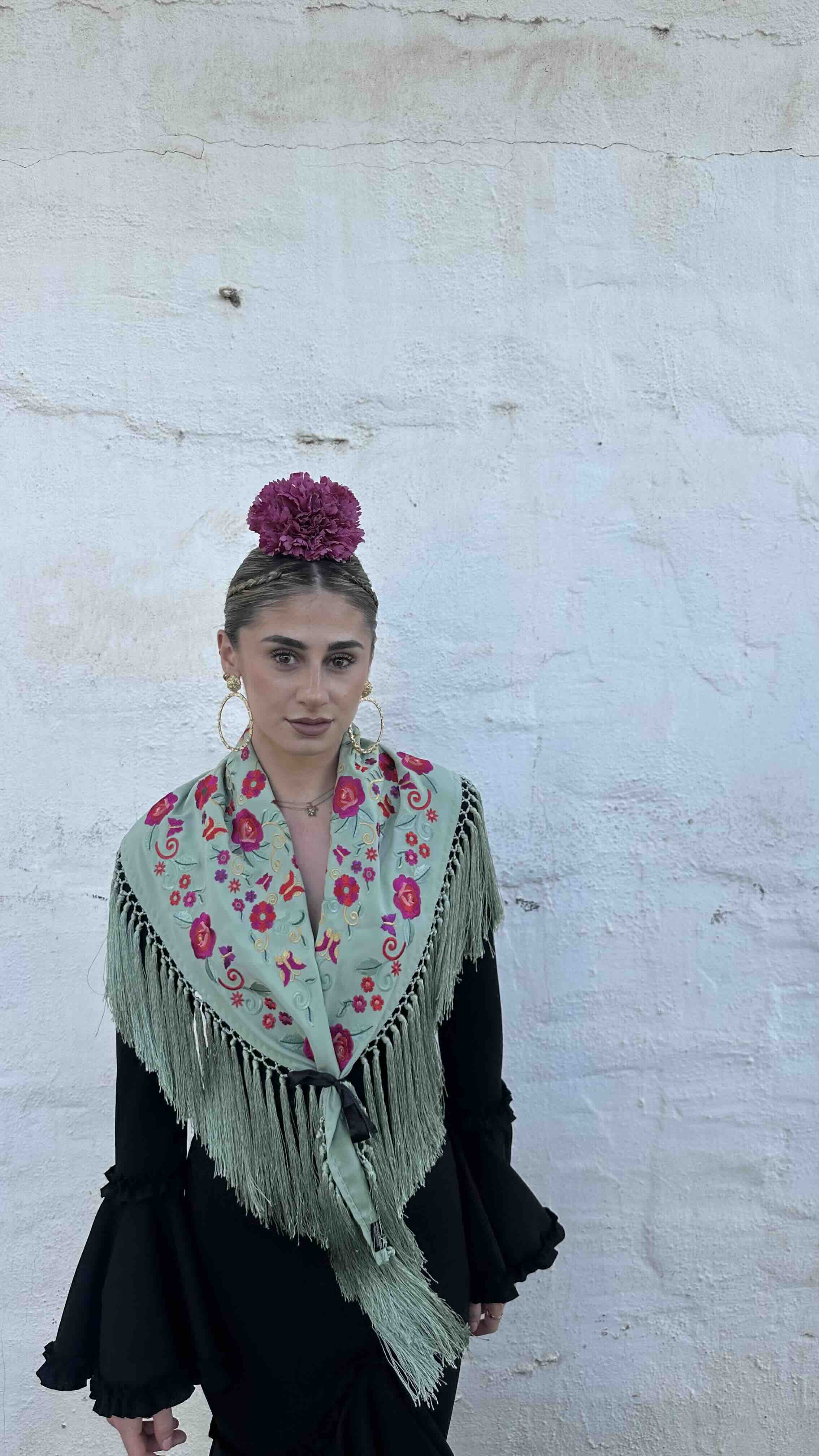 Mantón de flamenca — foto 2 de 3