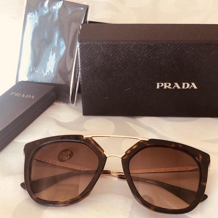 Gafas de sol Prada — foto 3 de 3