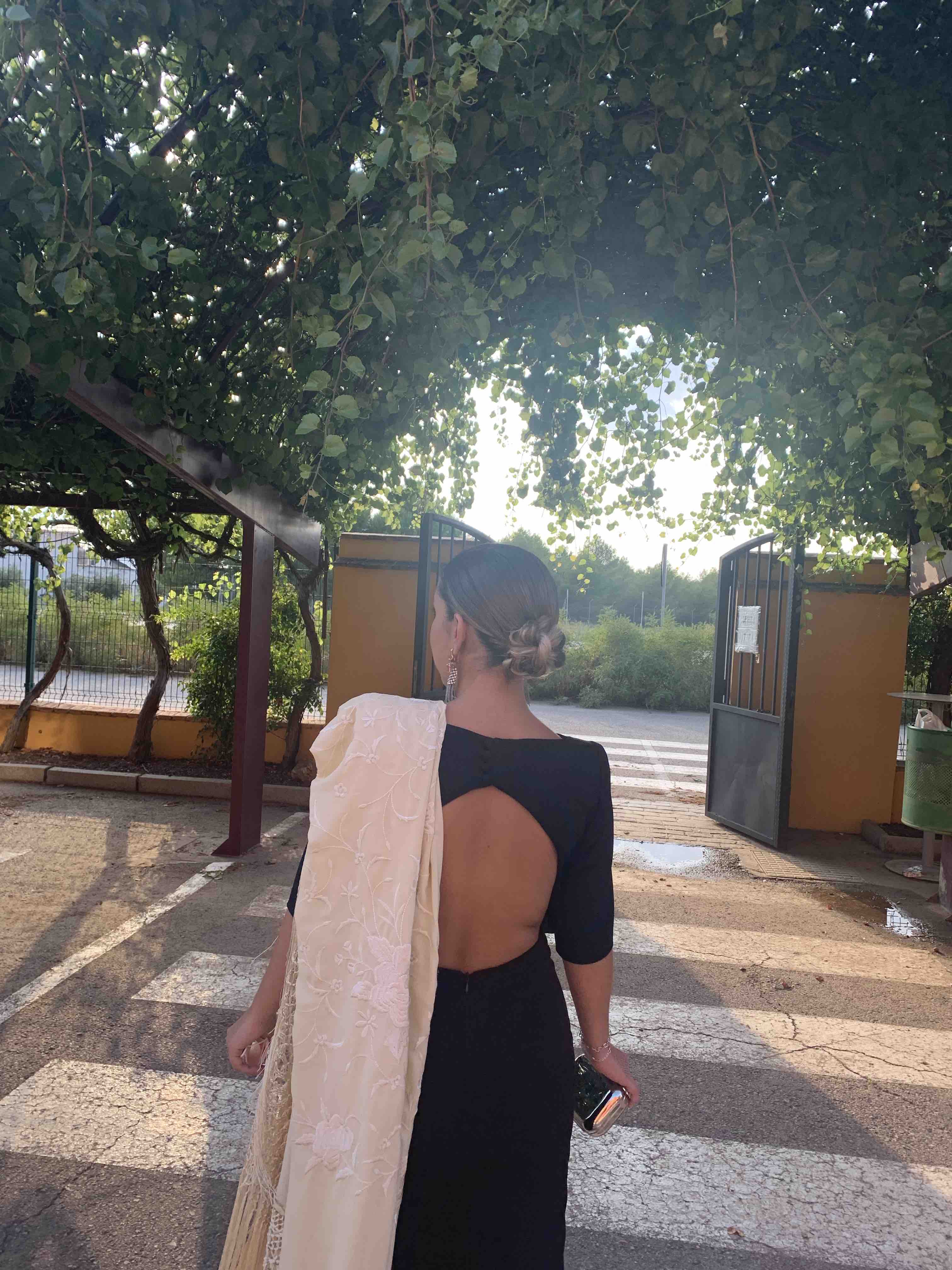 Vestido negro — foto 2 de 5