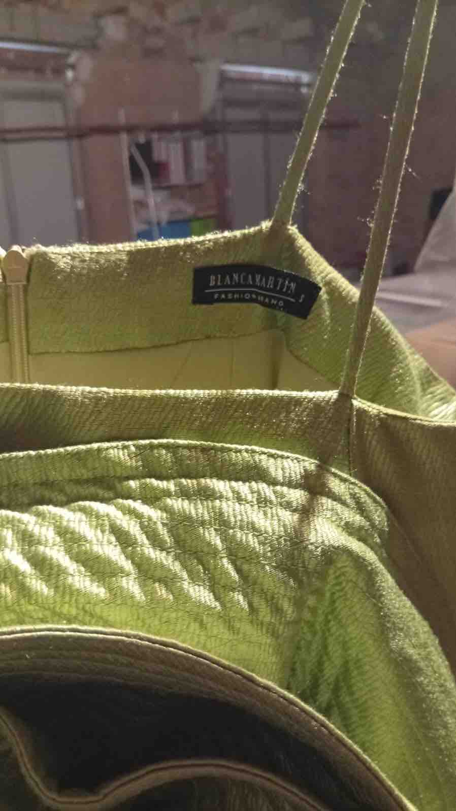 Vestido verde con flor Blanca Martín — foto 2 de 3