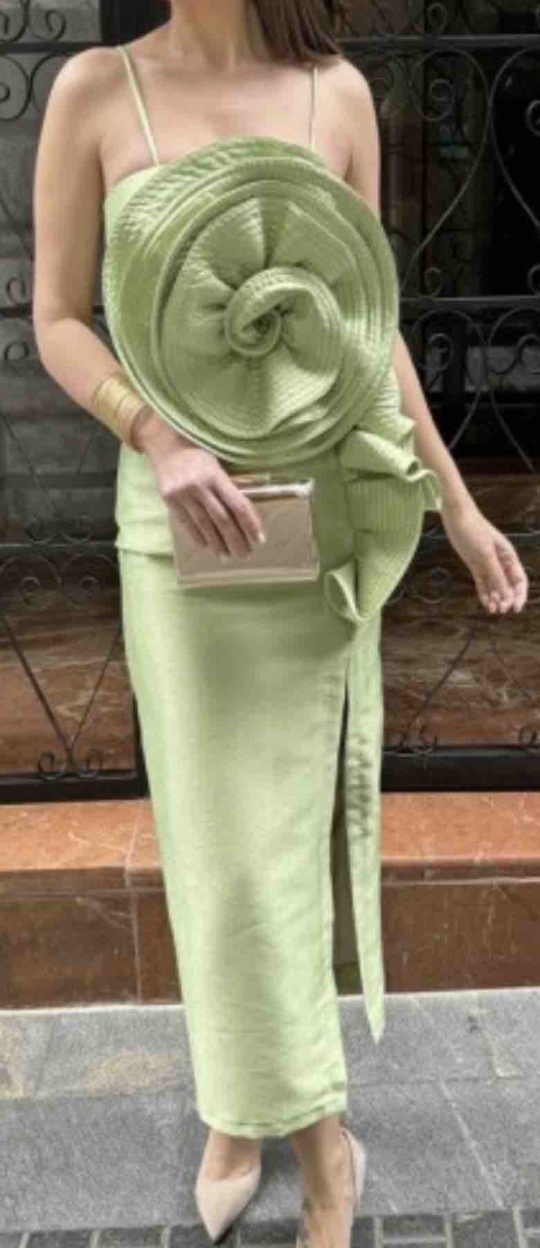 Vestido verde con flor Blanca Martín — foto 1 de 3