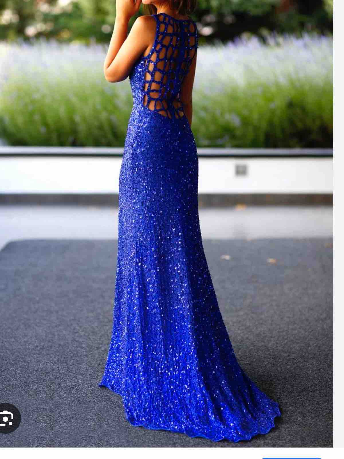 Vestido pedrería lentejuelas azul klein Carmen Horneros — foto 1 de 6