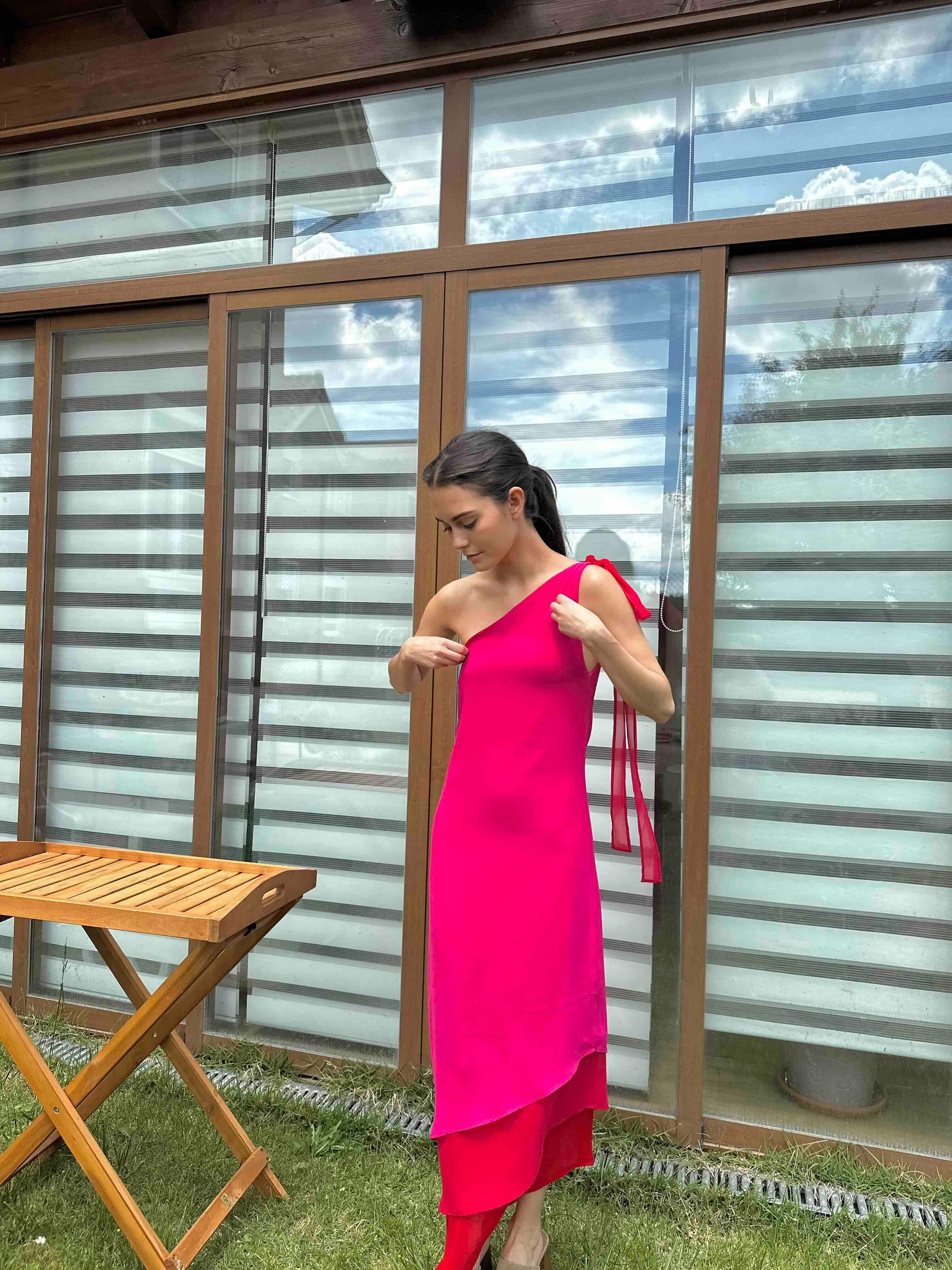 Vestido Noon asimétrico — foto 3 de 4