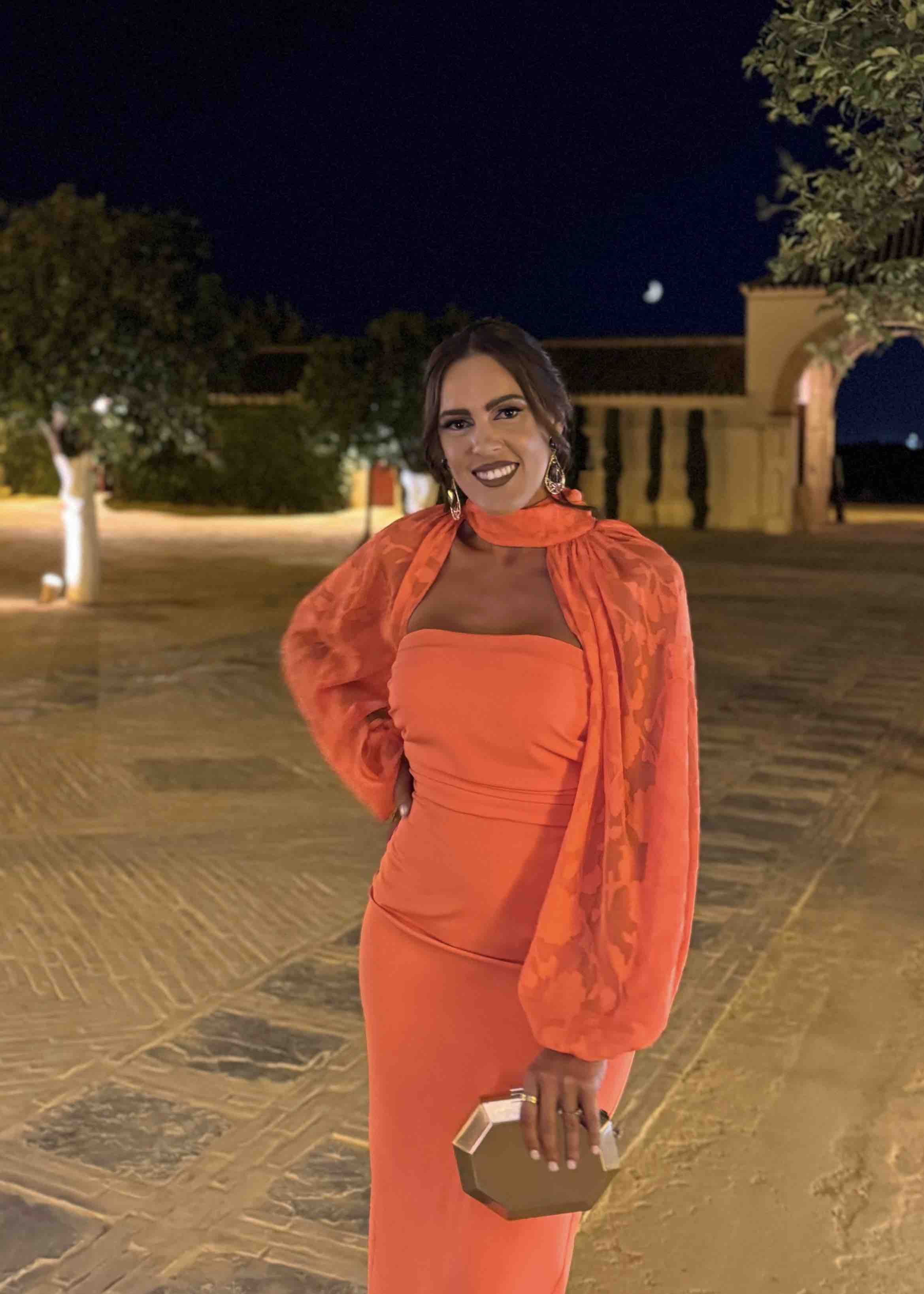 Vestido de invitada coral Sibilina Flamenca — foto 2 de 6