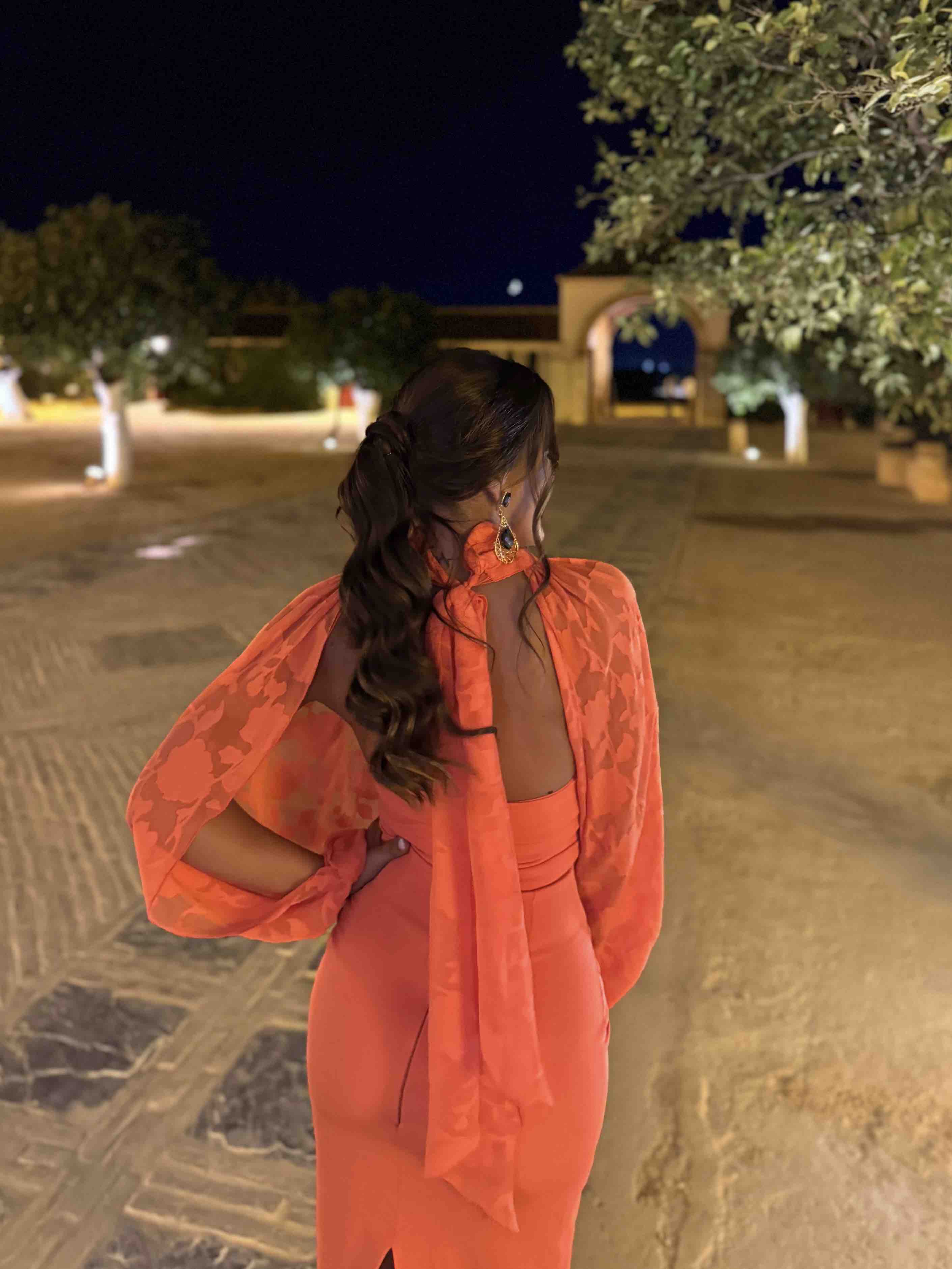 Vestido de invitada coral Sibilina Flamenca — foto 6 de 6