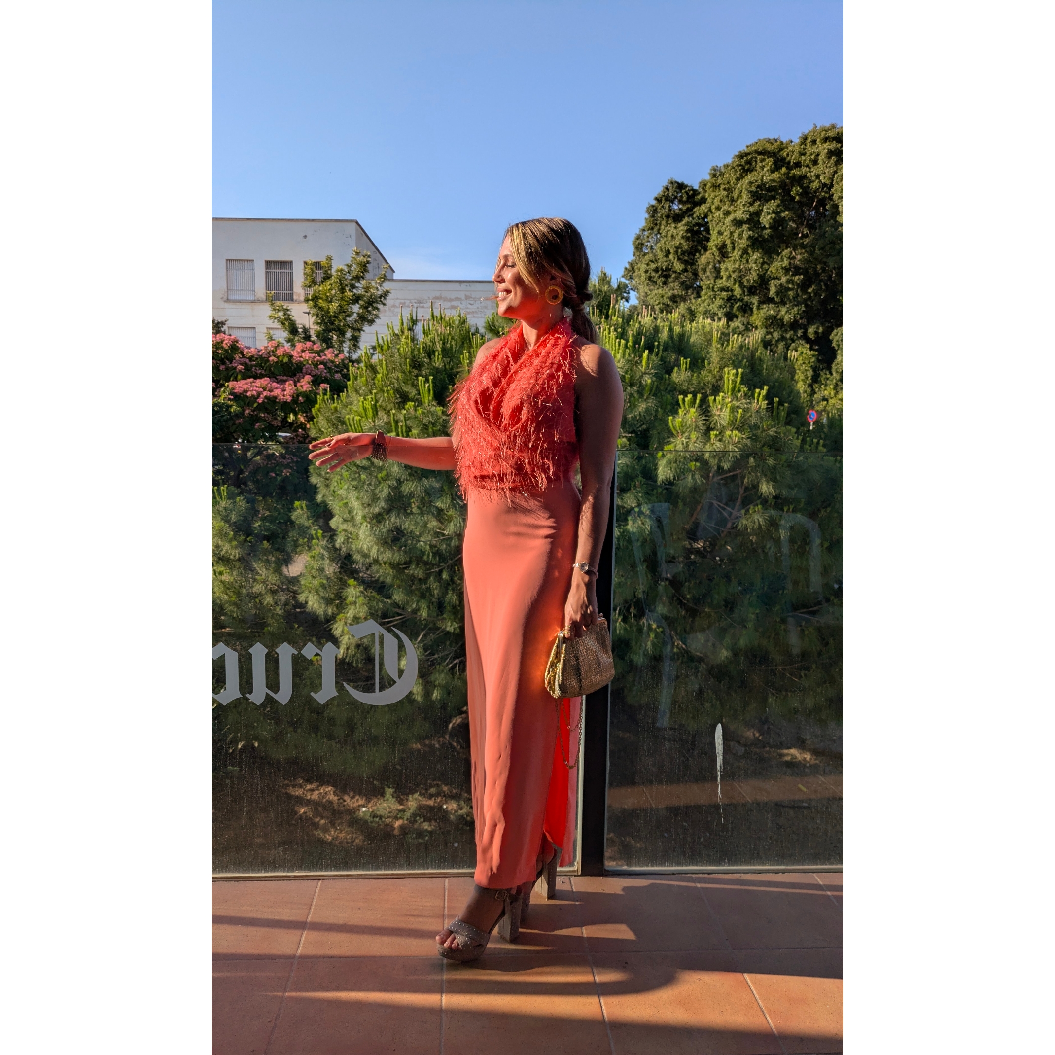 Alquiler vestido plumas lady pipa | Jointy