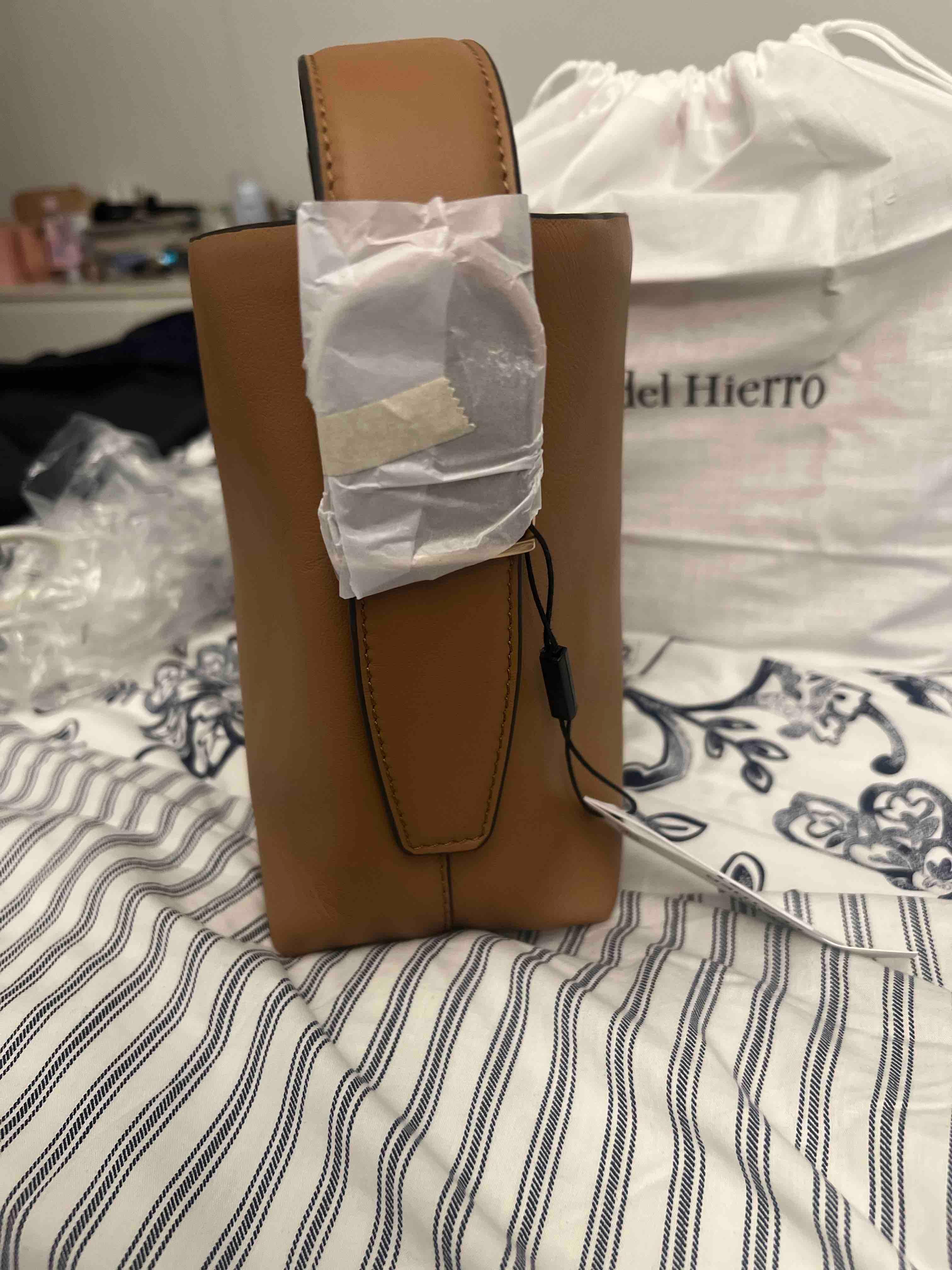 Bolso pedro del hierro piel camel — foto 3 de 6