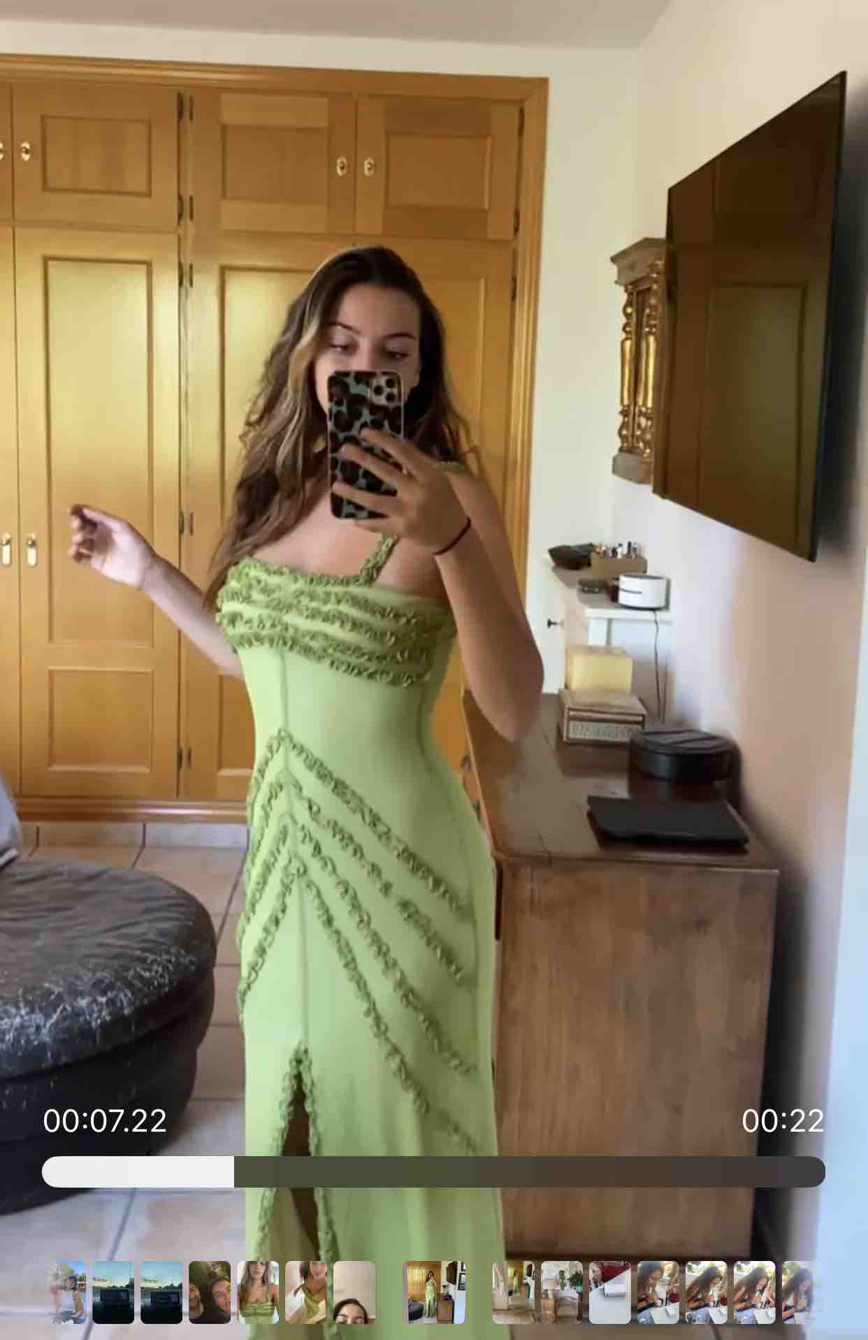 Vestido verde laagam — foto 2 de 3