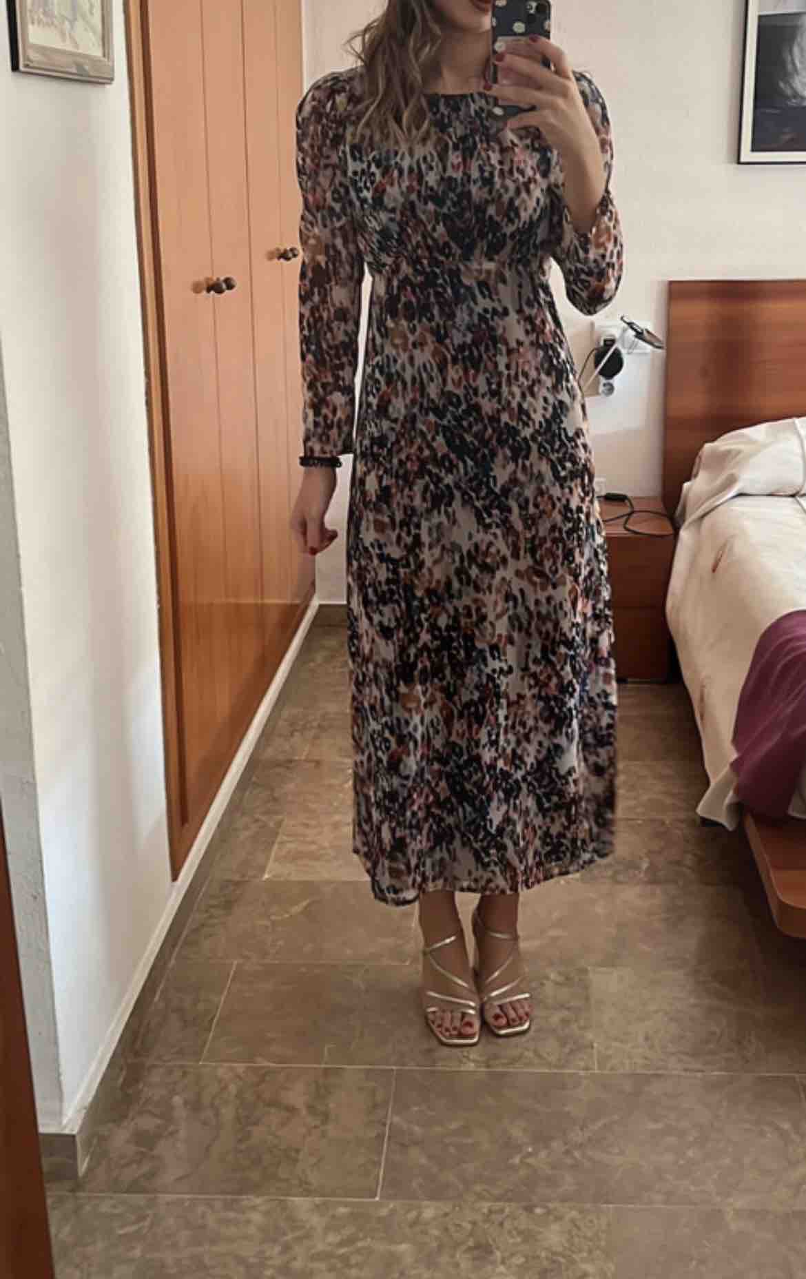 Vestido The Are — foto 2 de 6