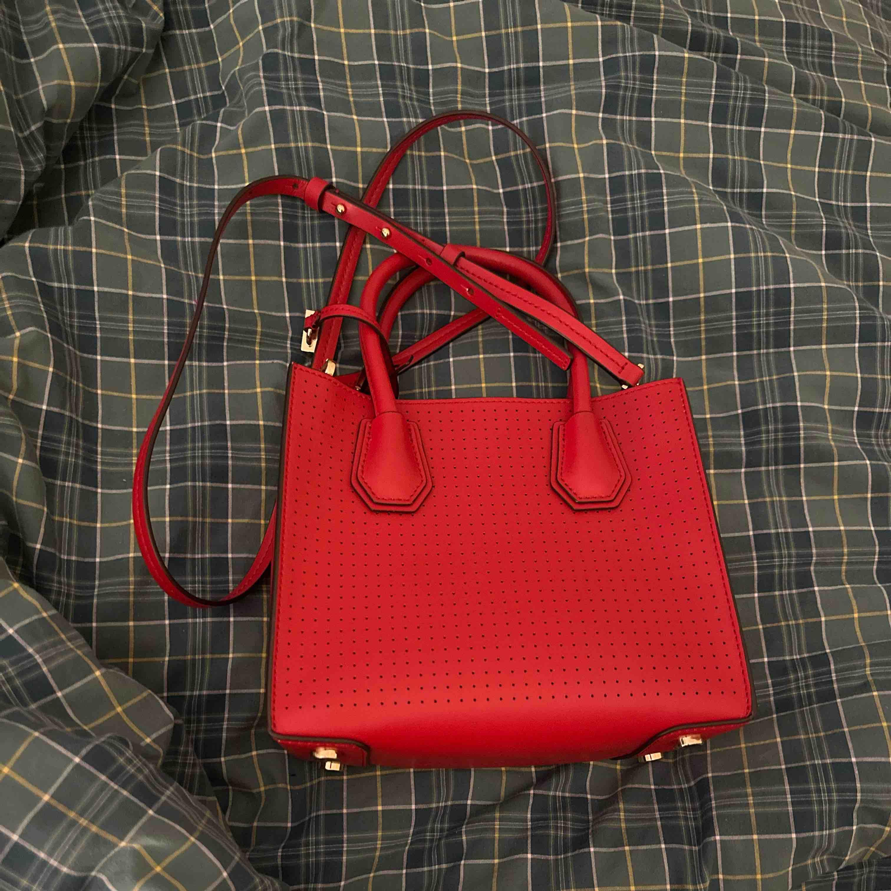 Bolso rojo Edición Limitada Michael Kors — foto 2 de 6