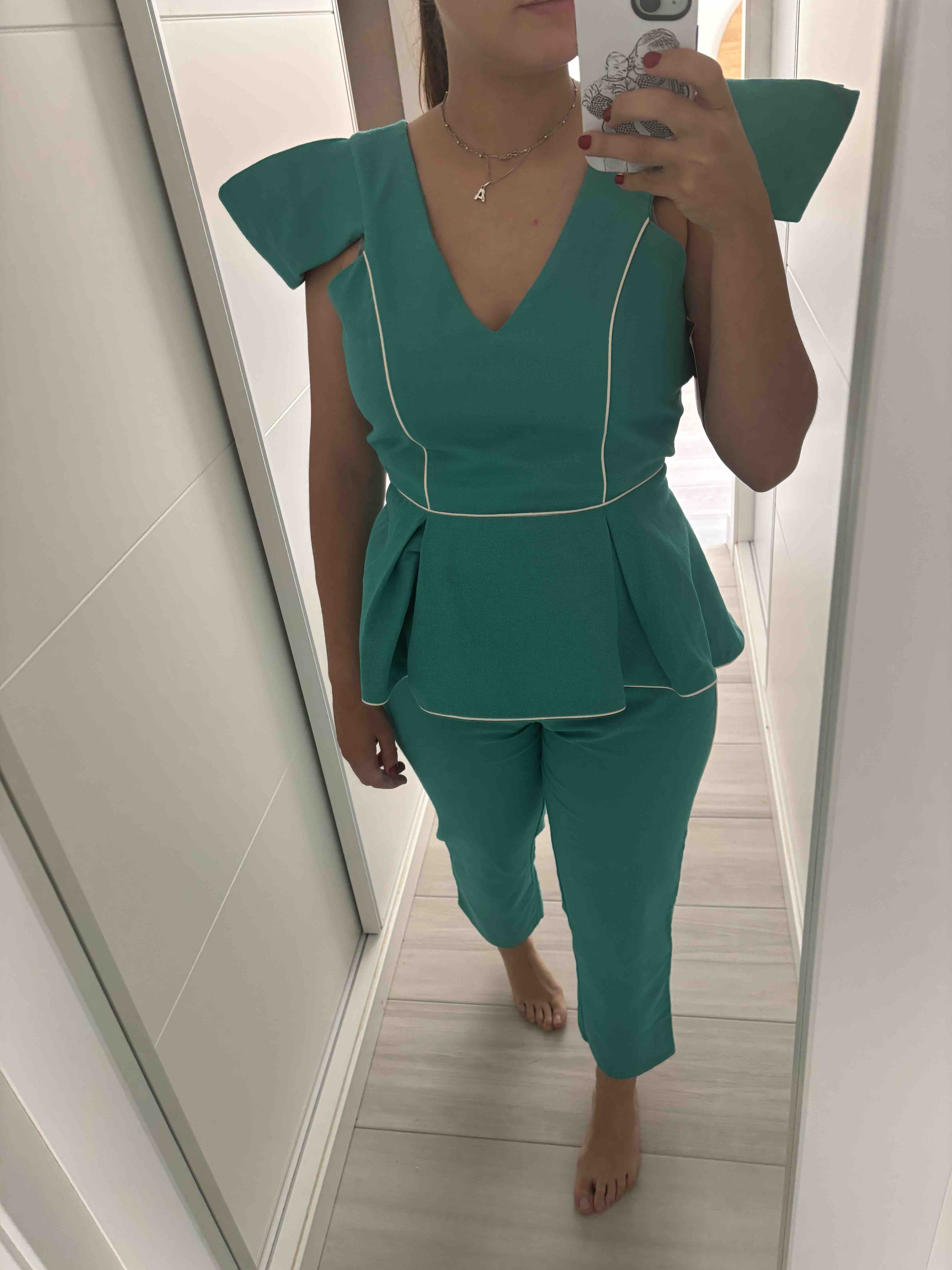 Traje invitada Marisol Trend — foto 4 de 4