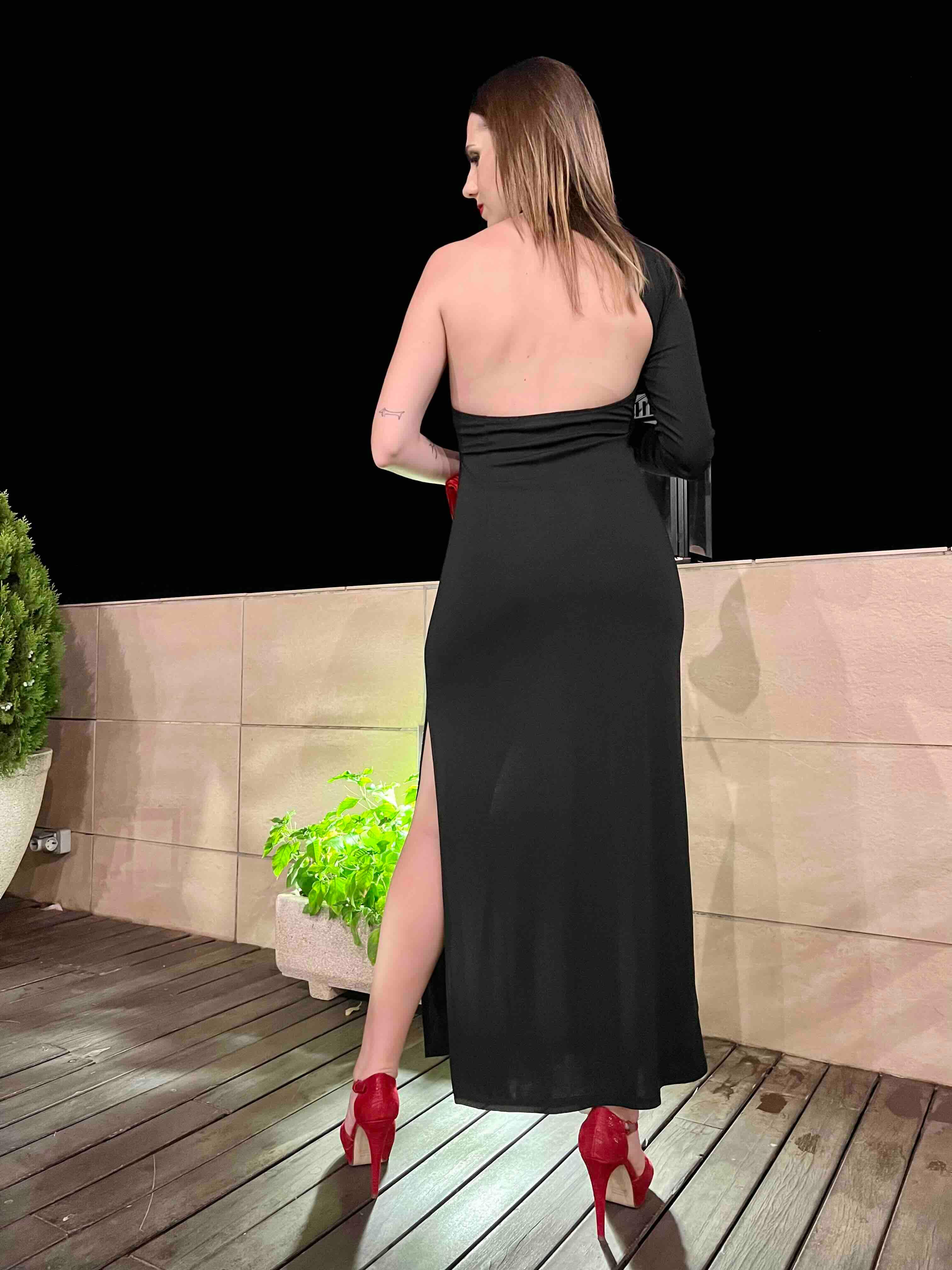 Vestido negro asimétrico Lagam Laagam — foto 3 de 4