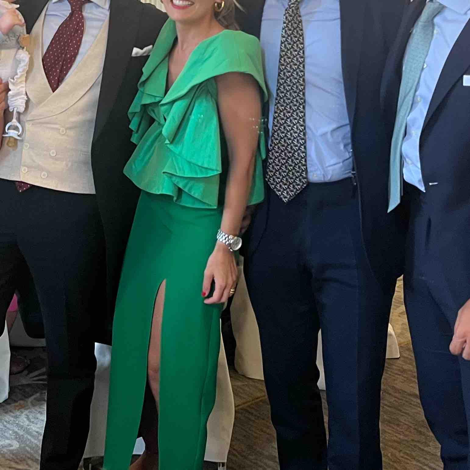 Vestido verde Dew & Corch — foto 2 de 2