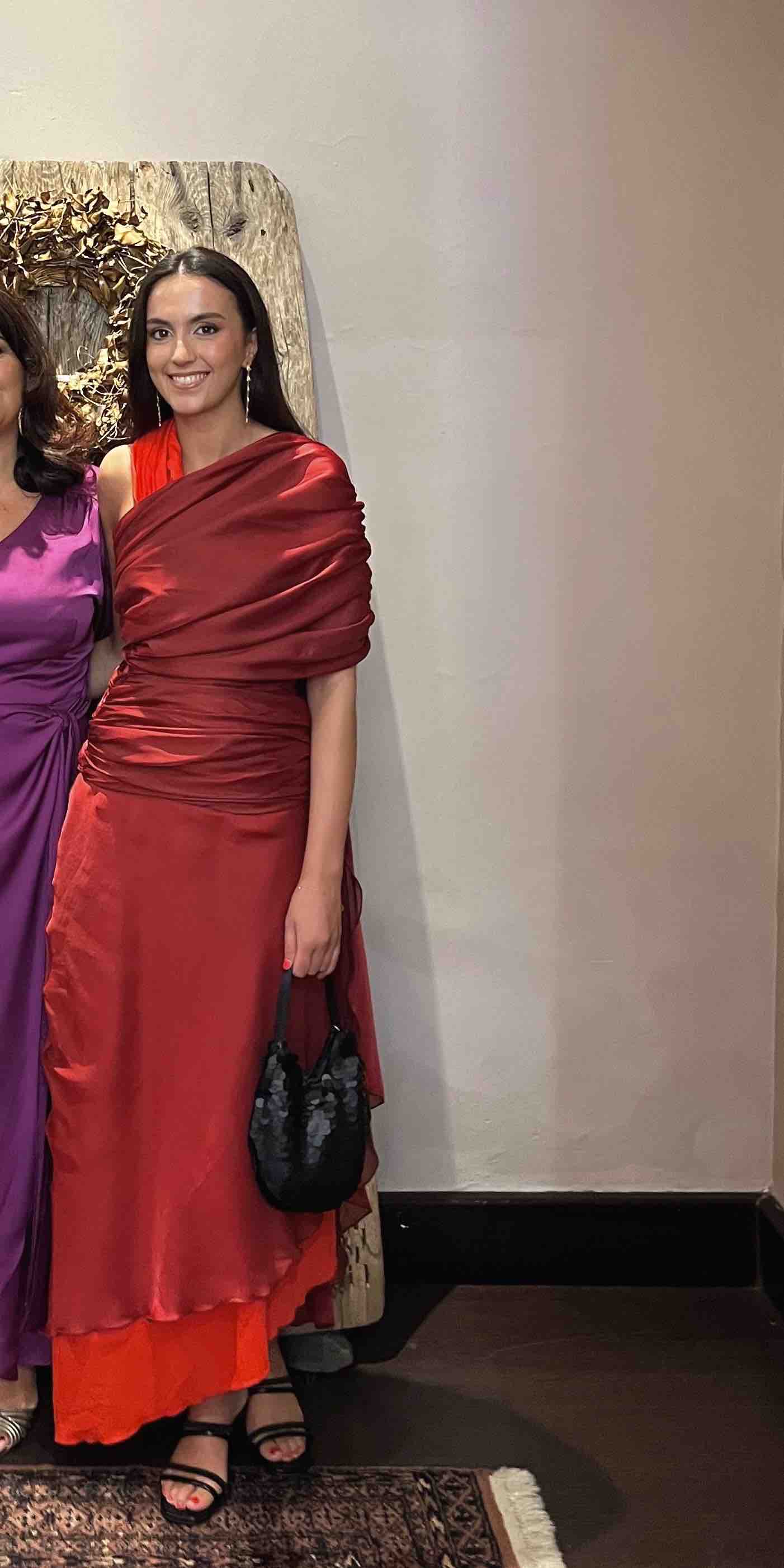 Vestido bicolor asimétrico organza — foto 3 de 3