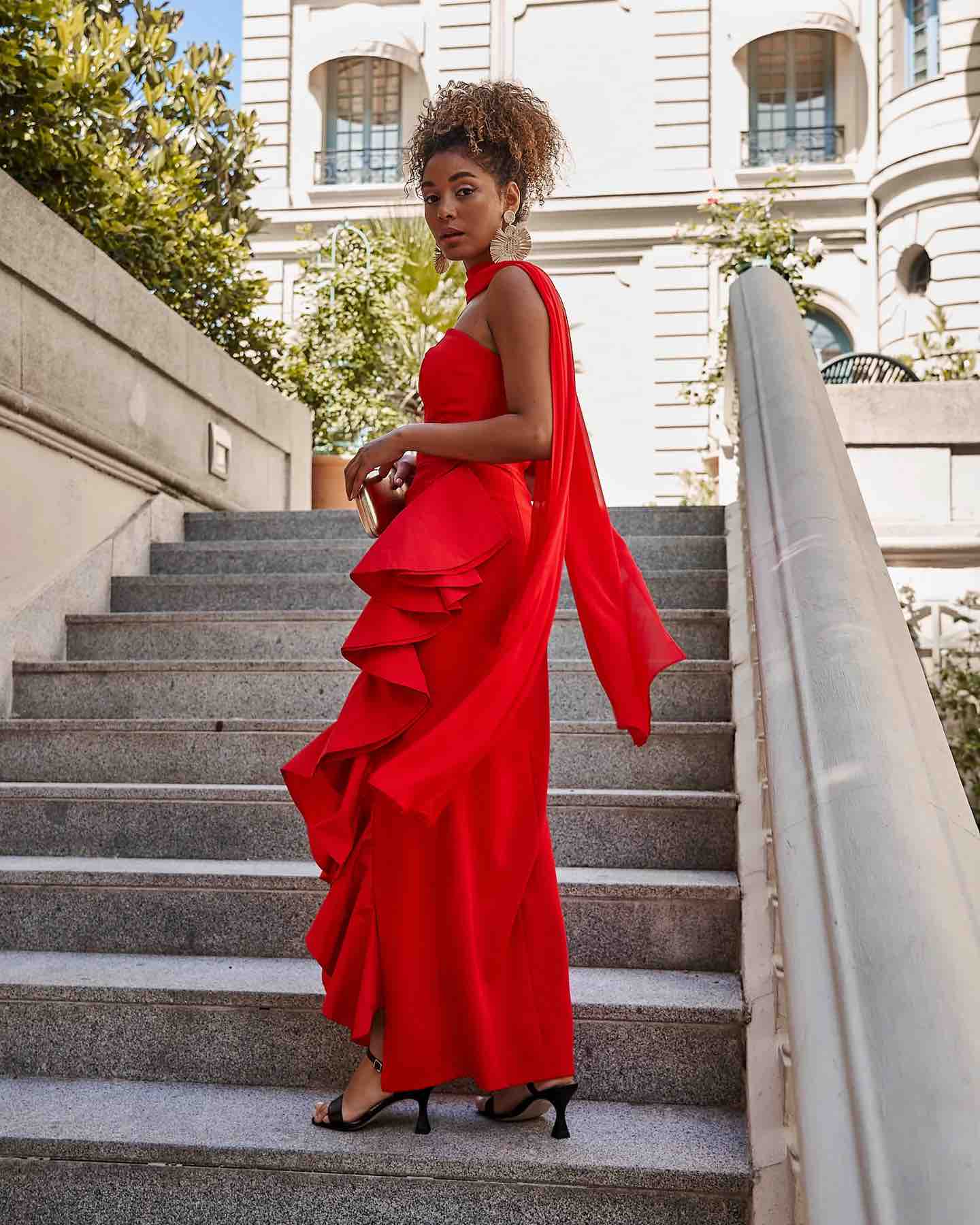 Vestido de noche rojo miphai — foto 2 de 3