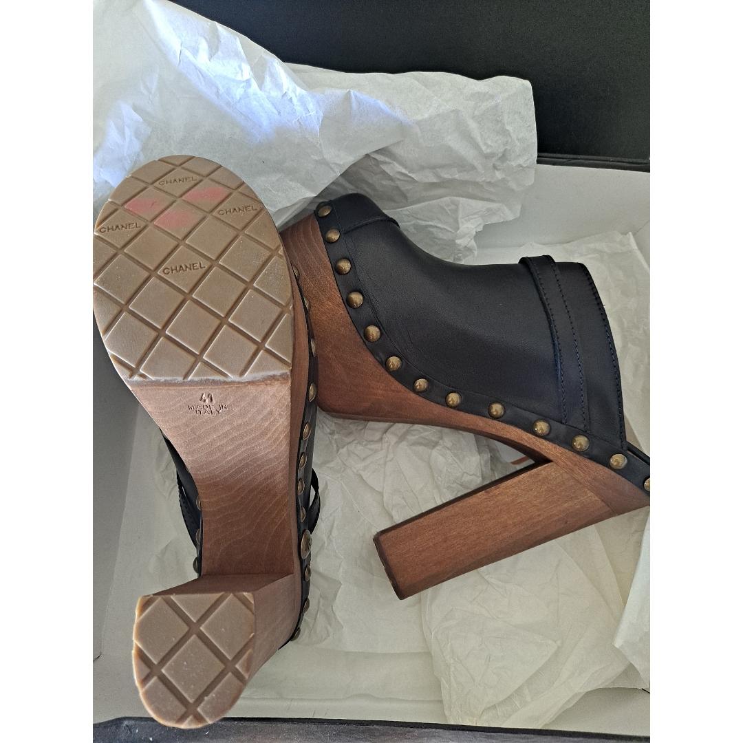 Zuecos Chanel — foto 2 de 5