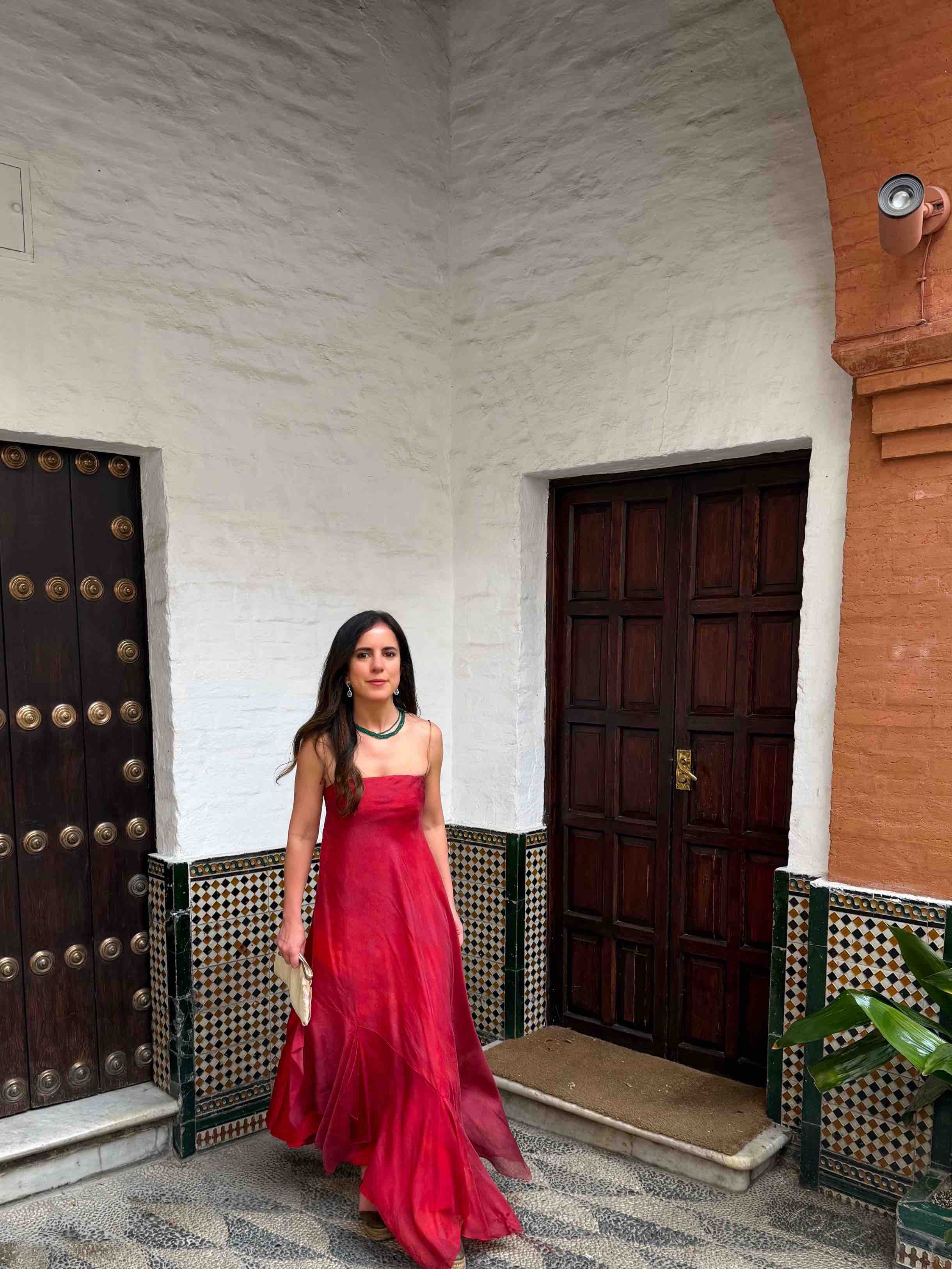 Vestido rojo de organza de T.ba - invitada T.ba life — foto 1 de 3