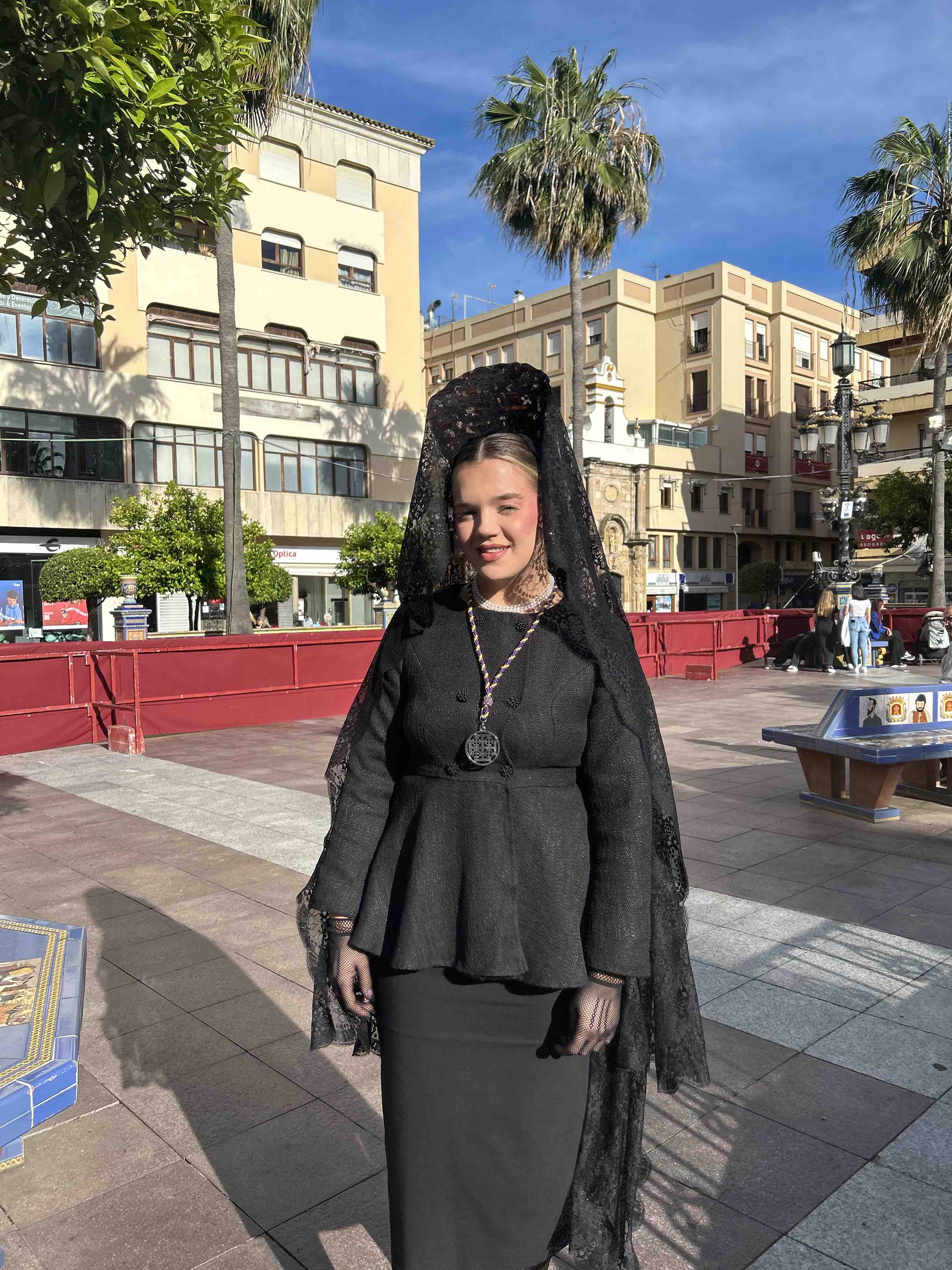 Mantilla Negra — foto 2 de 5