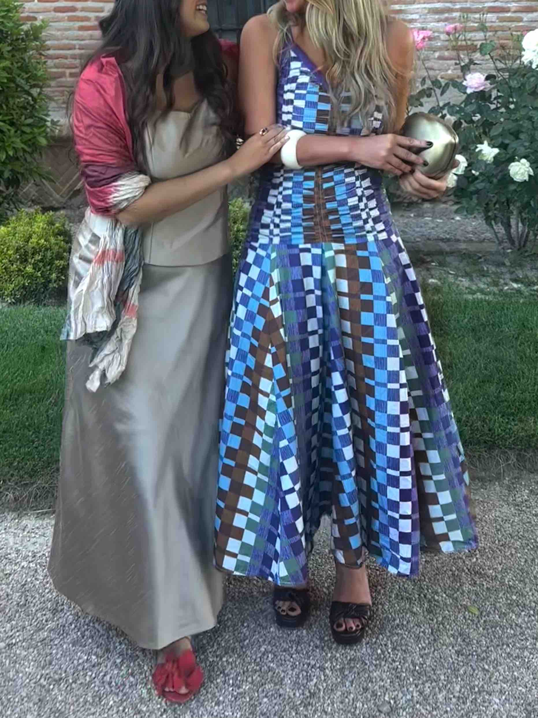 Vestido estampado Maksu — foto 1 de 3