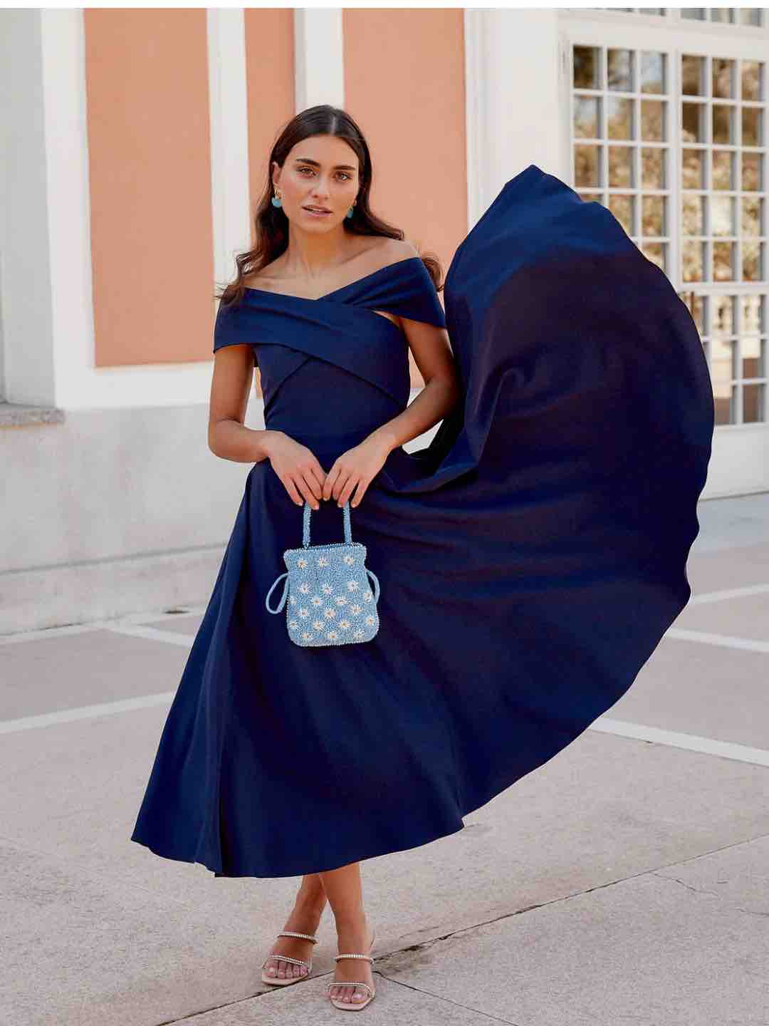 vestido midi miphai — foto 2 de 2