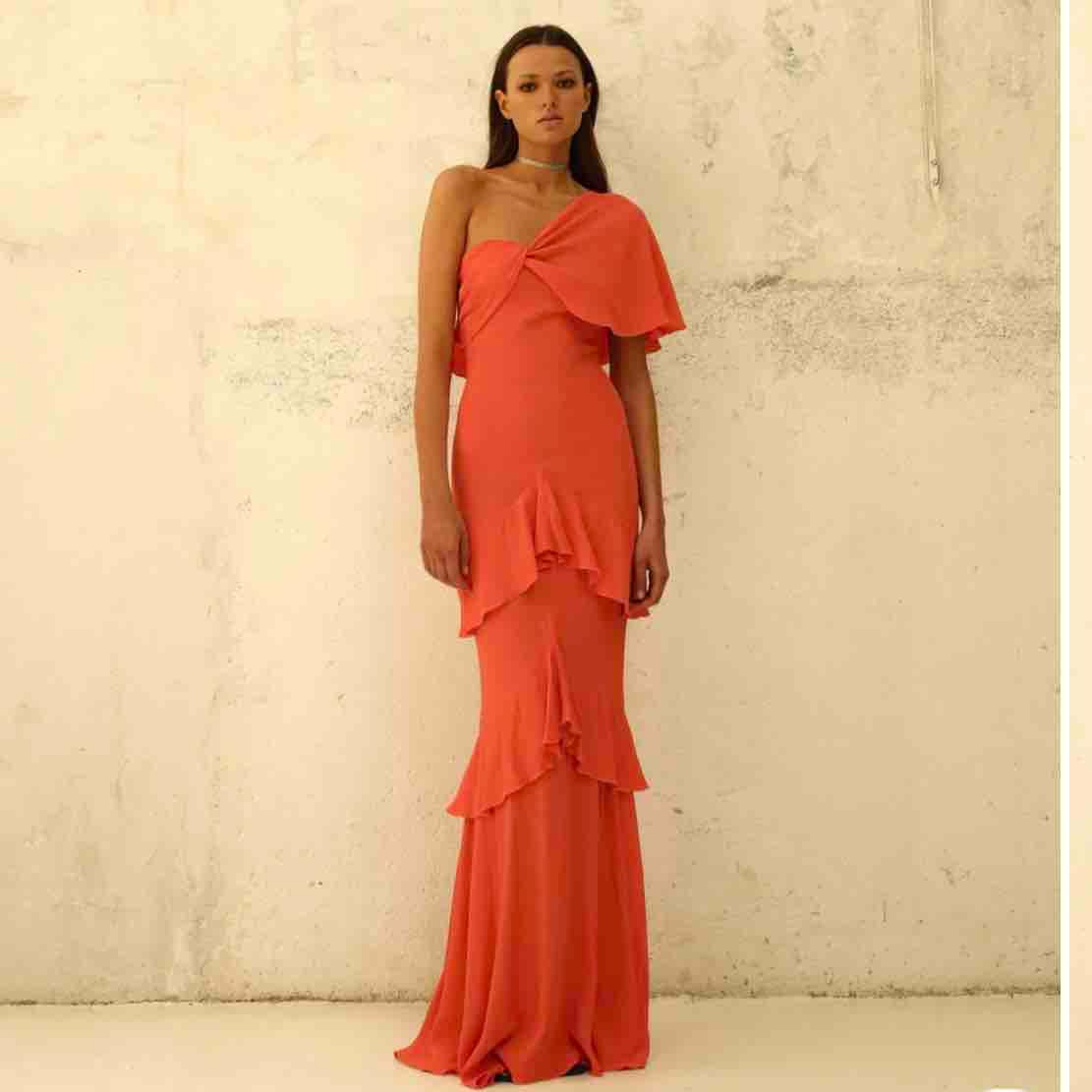 Vestido Invitada Dew & Corch — foto 1 de 4