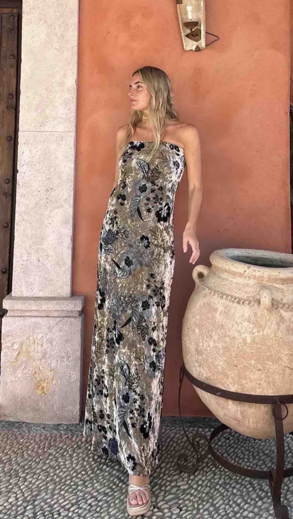 Vestido boda invitada Titina Villegas — foto 3 de 4