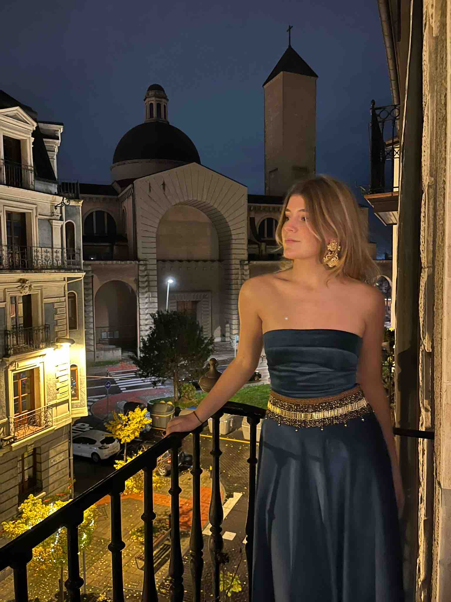 Vestido invitada terciopelo By Silda — foto 1 de 3