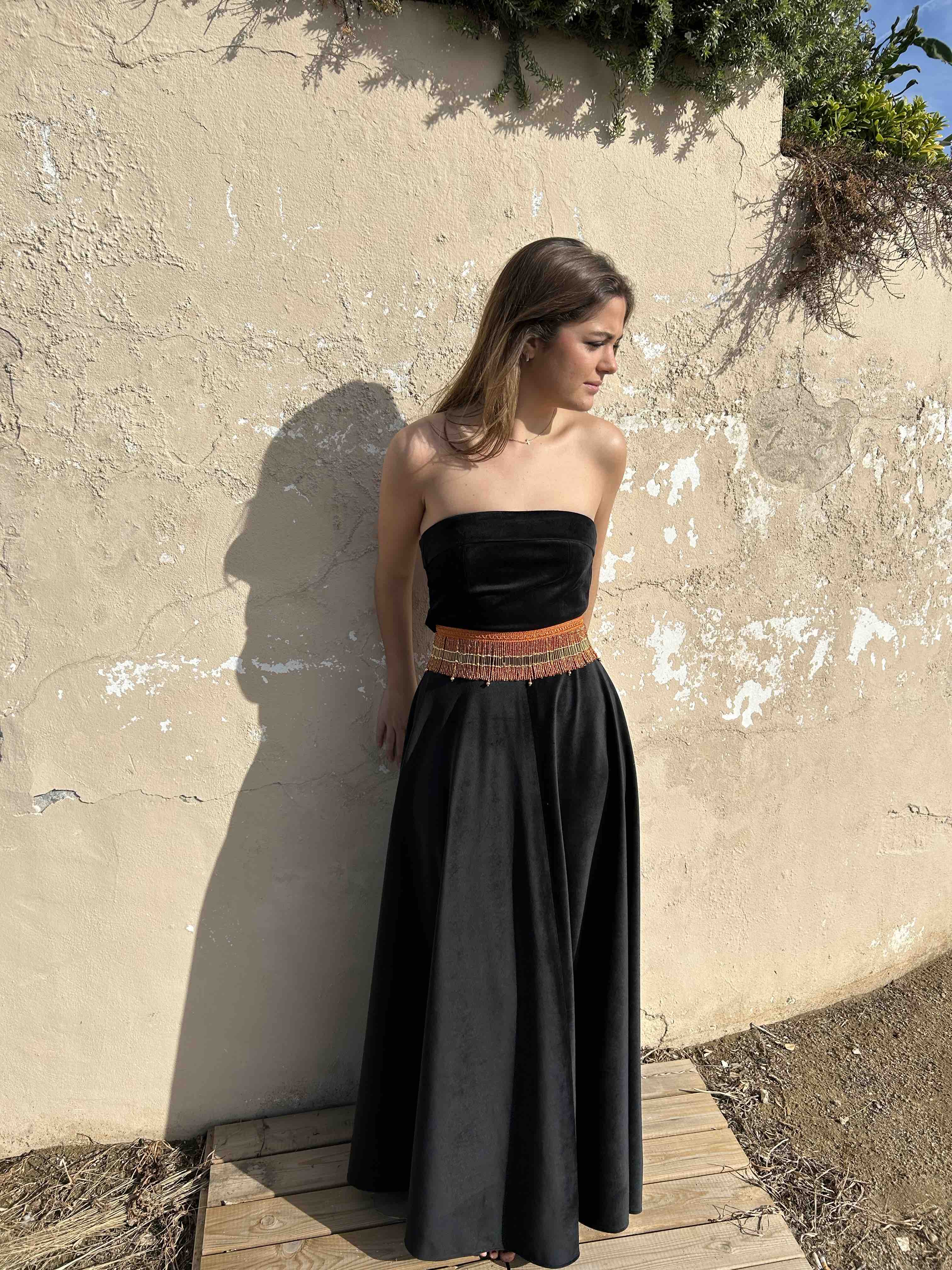Conjunto invitada terciopelo y pedrería By Silda — foto 2 de 4