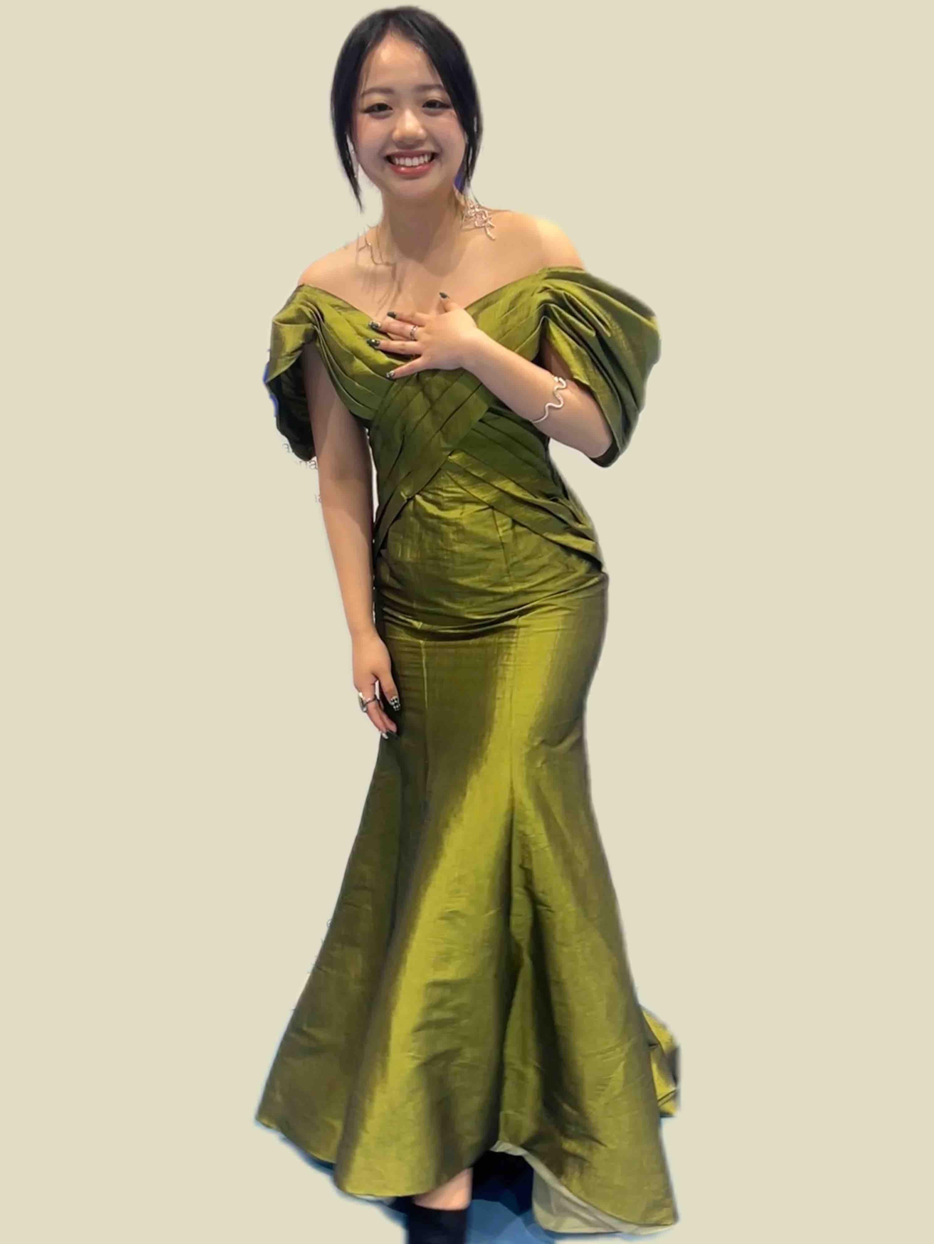 Vestido verde Alice Room — foto 2 de 3