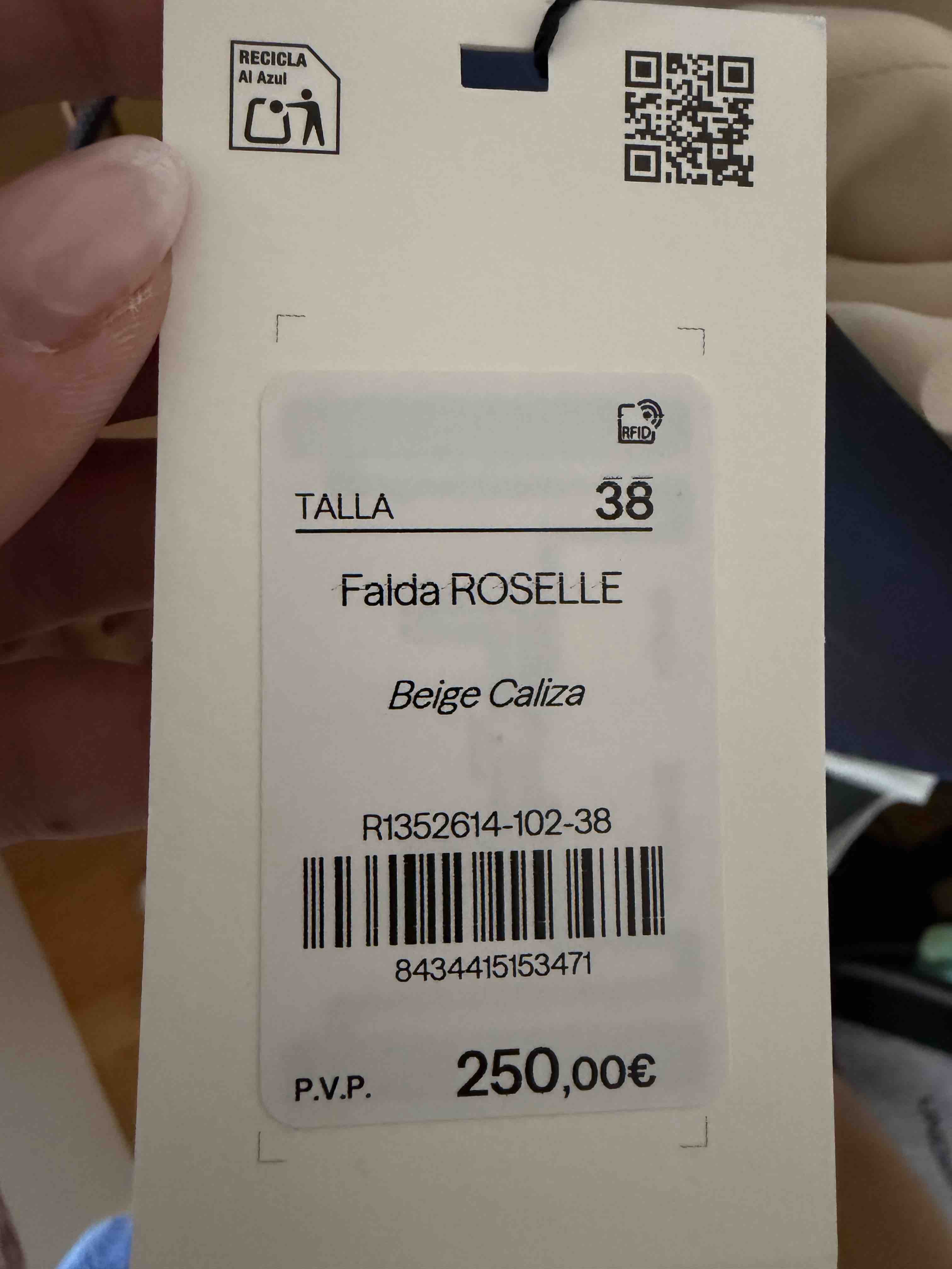 Falda Roselle Bimani — foto 5 de 5