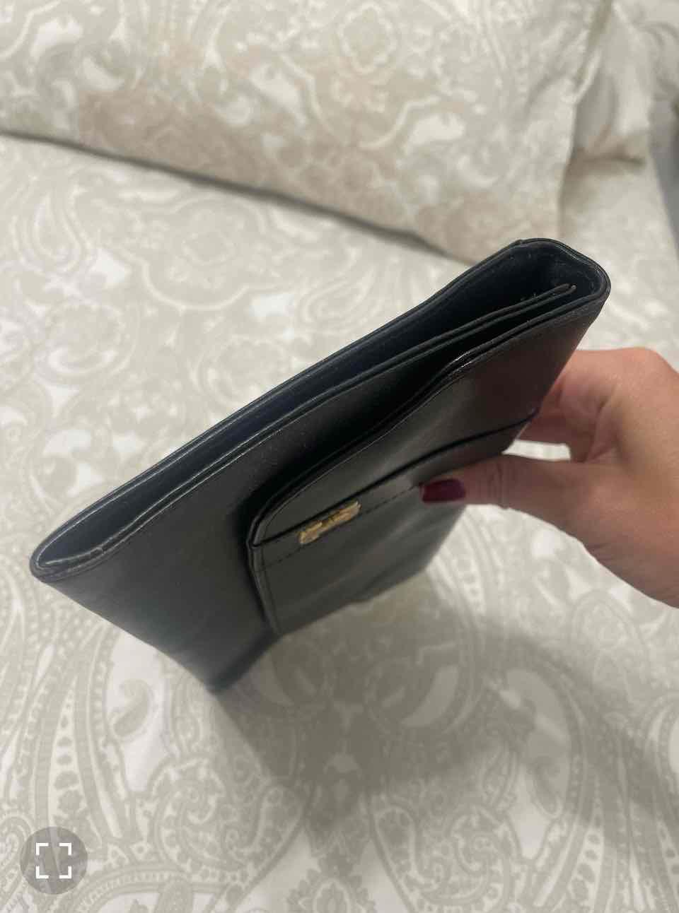 Bolso negro y dorado Chanel — foto 3 de 5