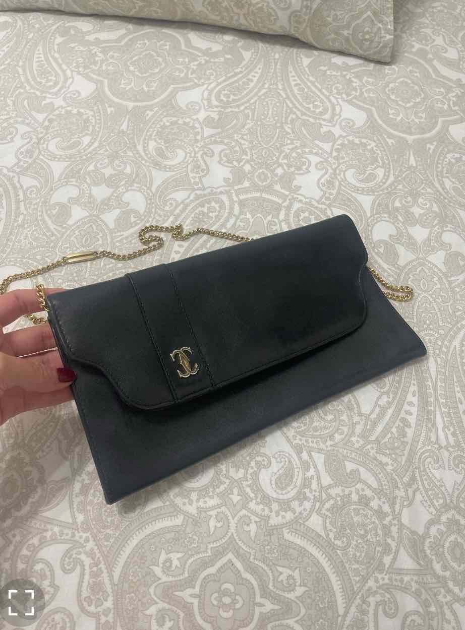 Bolso negro y dorado Chanel — foto 1 de 5