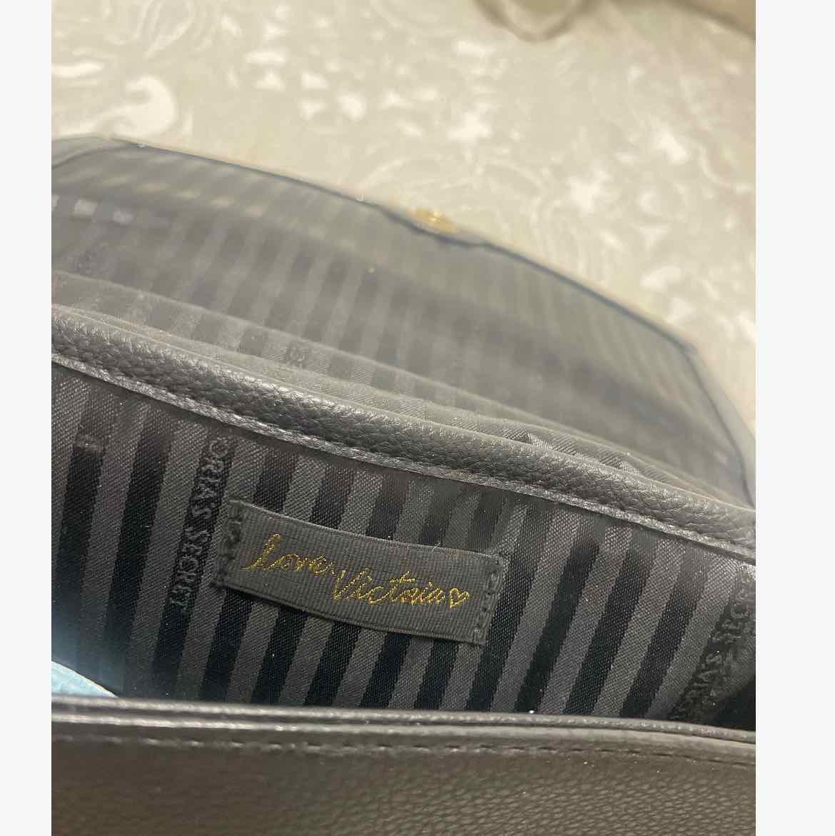 Bolso negro y dorado Victoria Secret Victorias Secret — foto 3 de 5