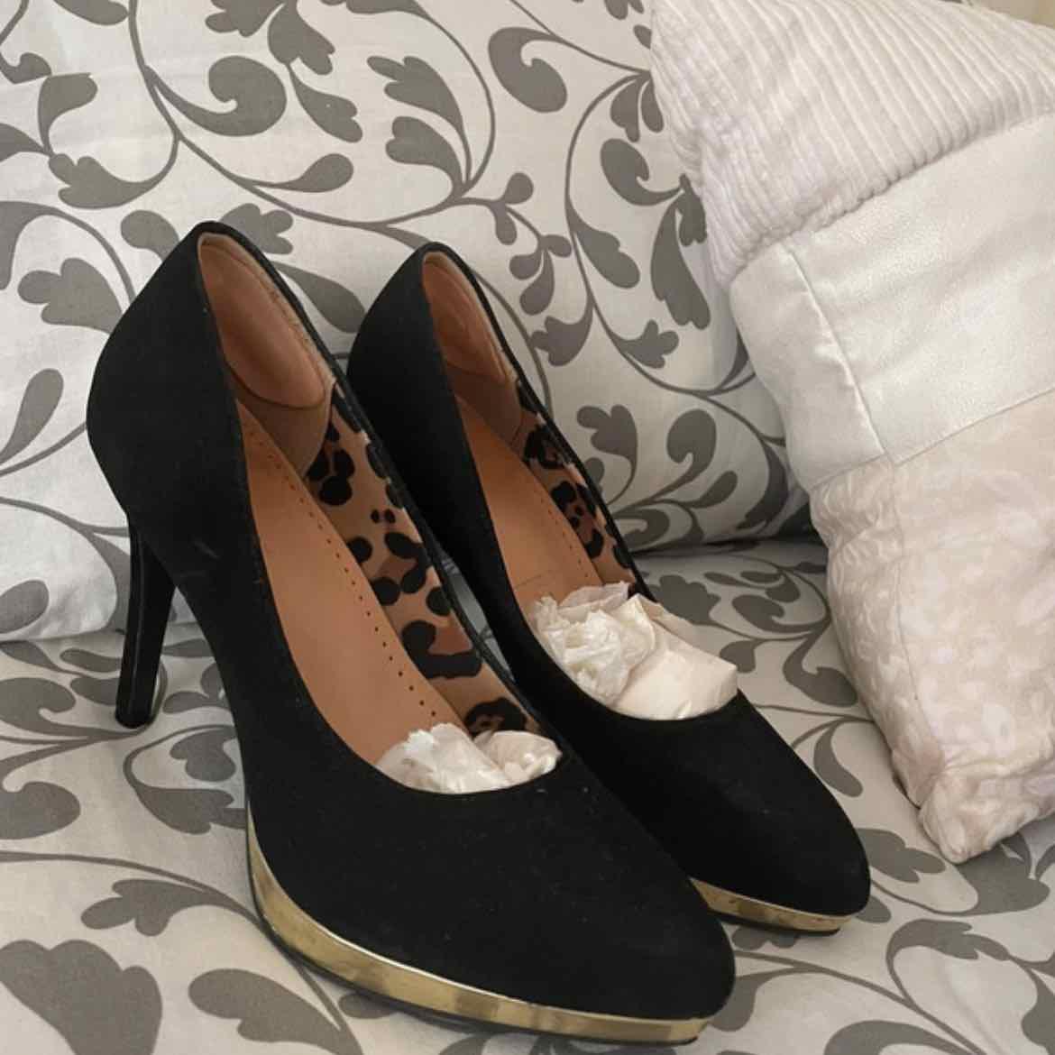 Tacones negros Christian Siriano — foto 1 de 5