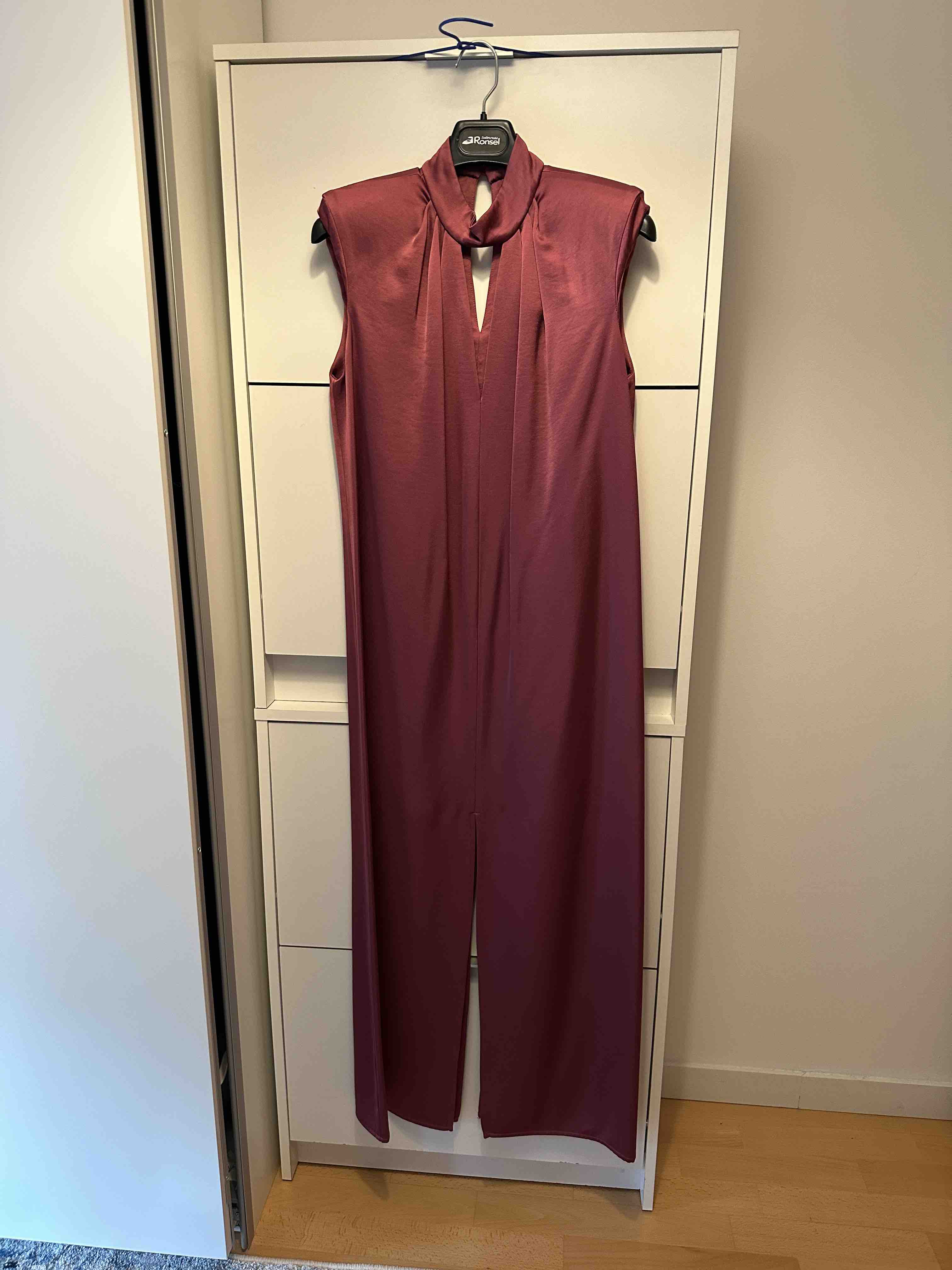 Vestido sin mangas con hombreras Cherubina — foto 1 de 6