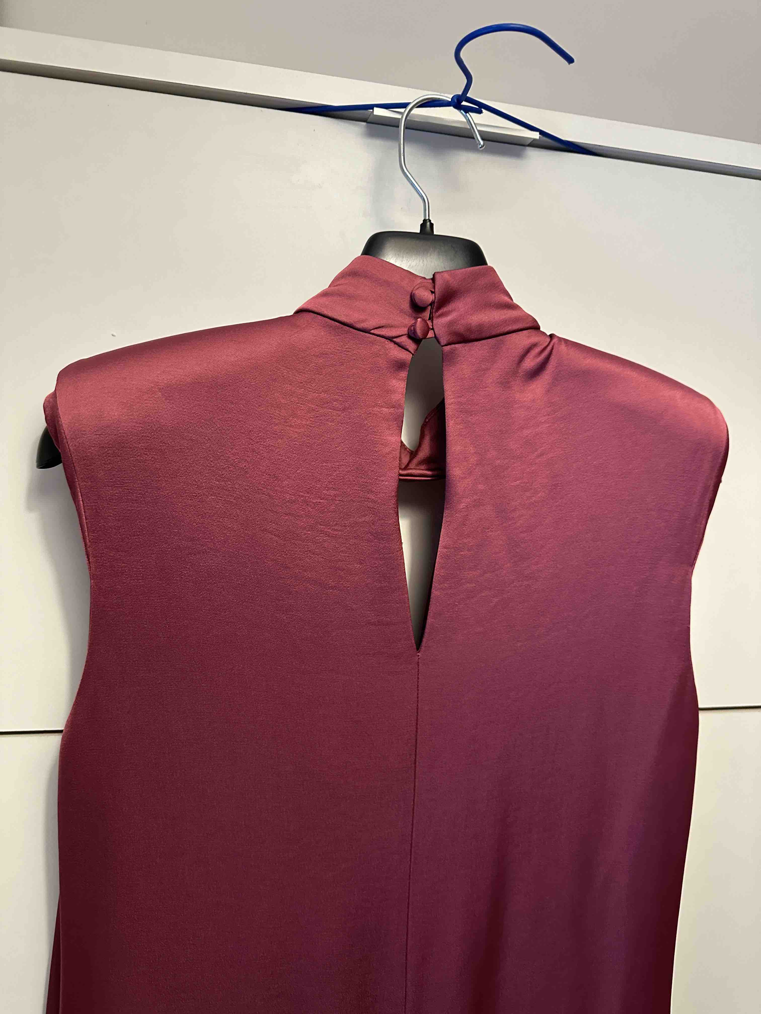 Vestido sin mangas con hombreras Cherubina — foto 3 de 6