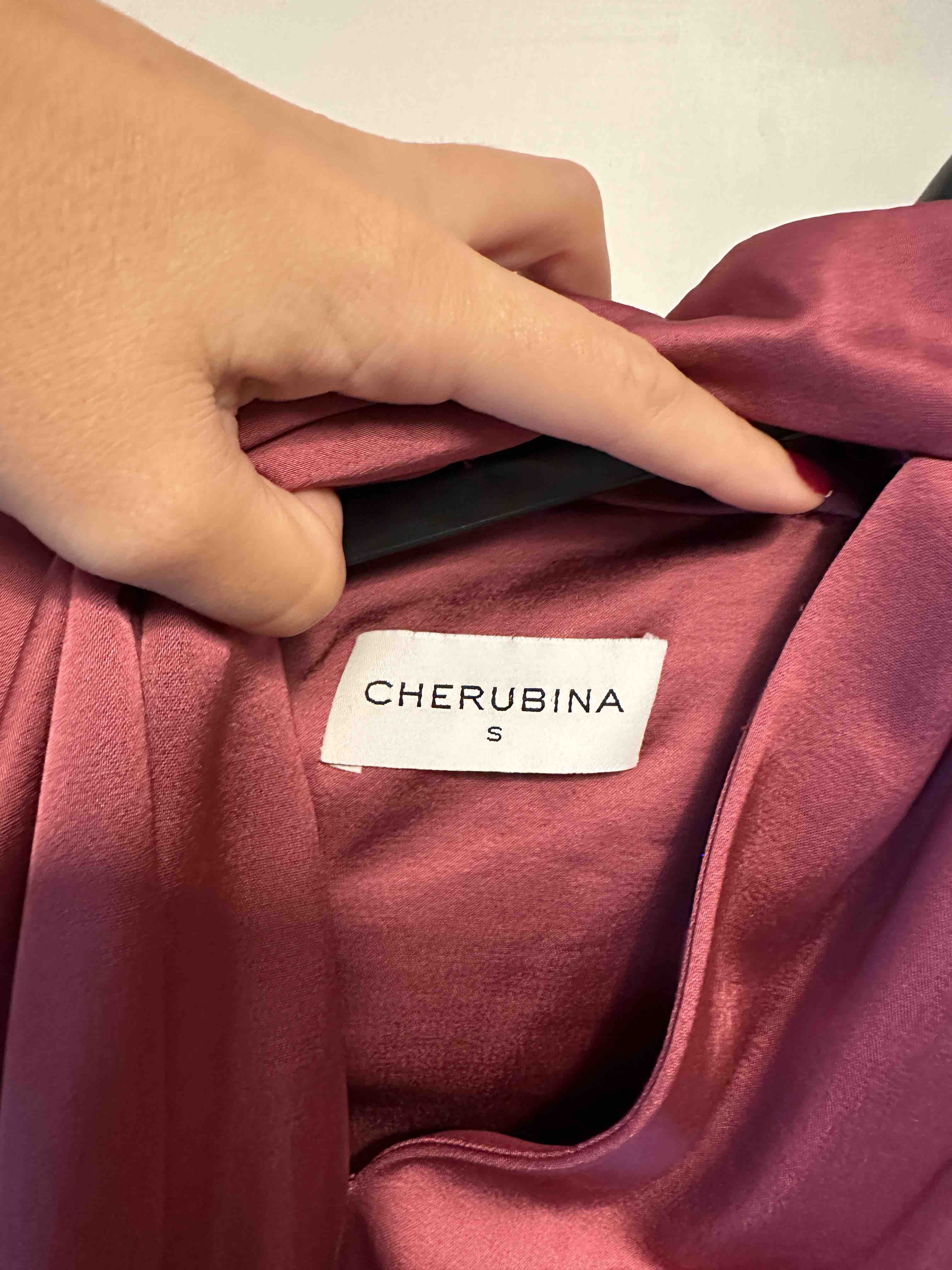 Vestido sin mangas con hombreras Cherubina — foto 5 de 6