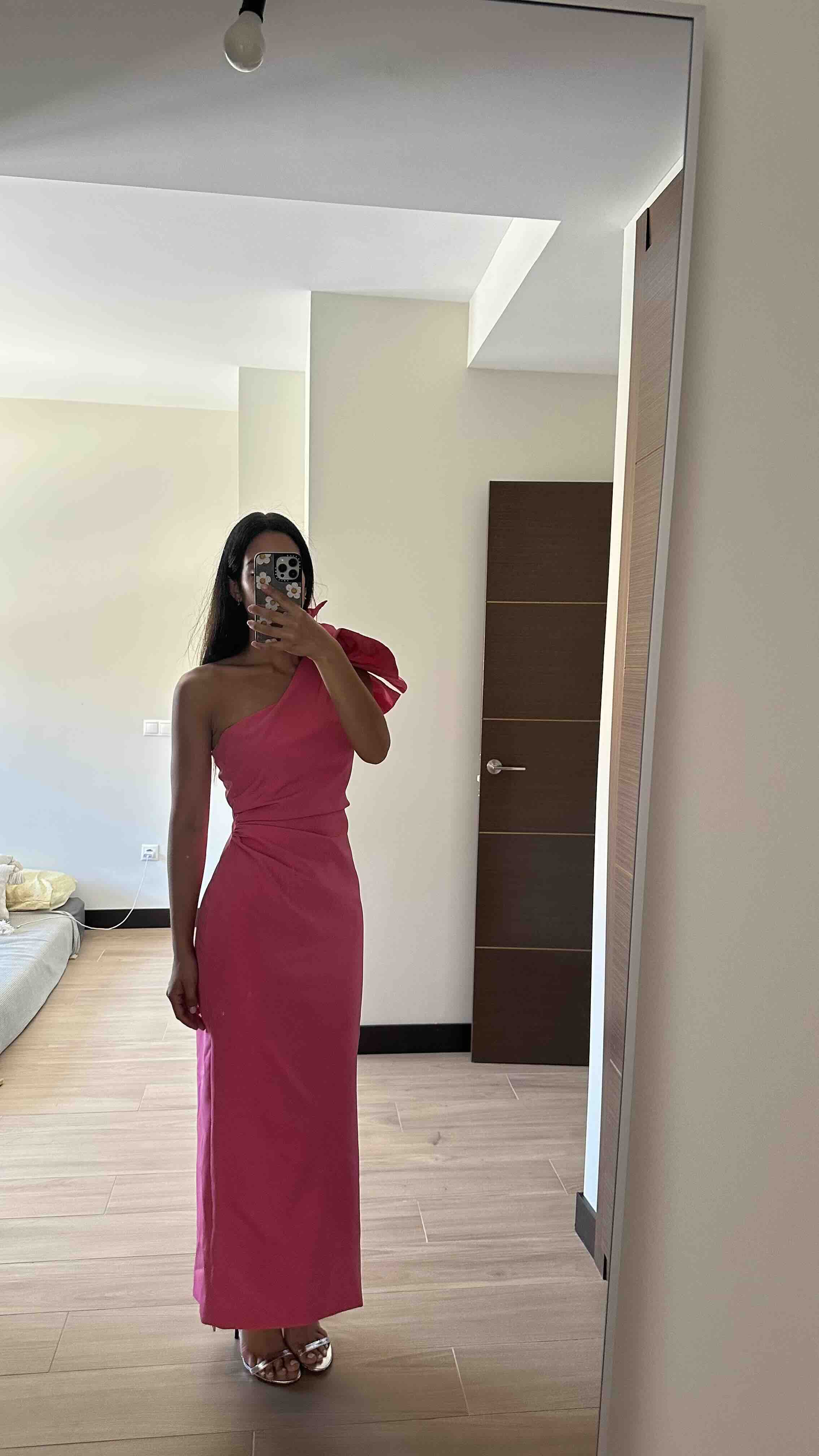 Vestido Redondo Brand — foto 1 de 6