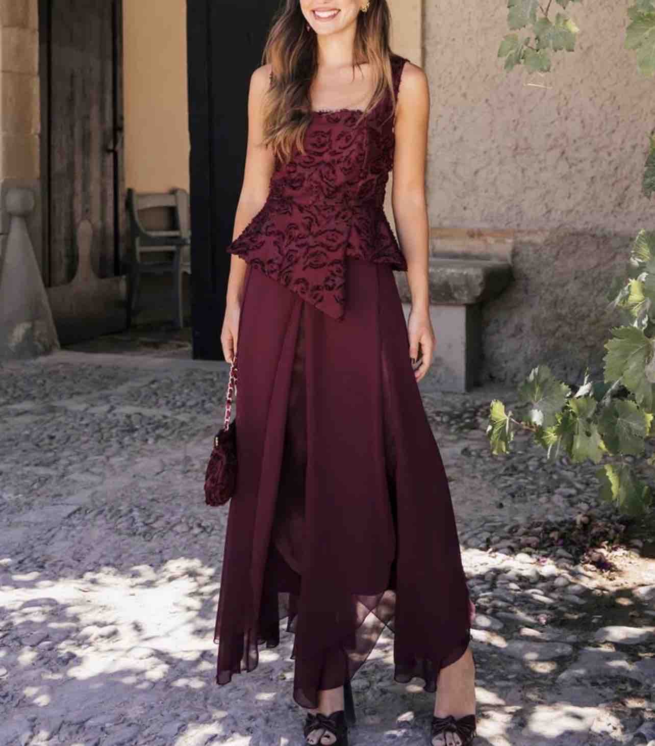 Conjunto falda top invitada Mariquita Trasquilá — foto 1 de 3