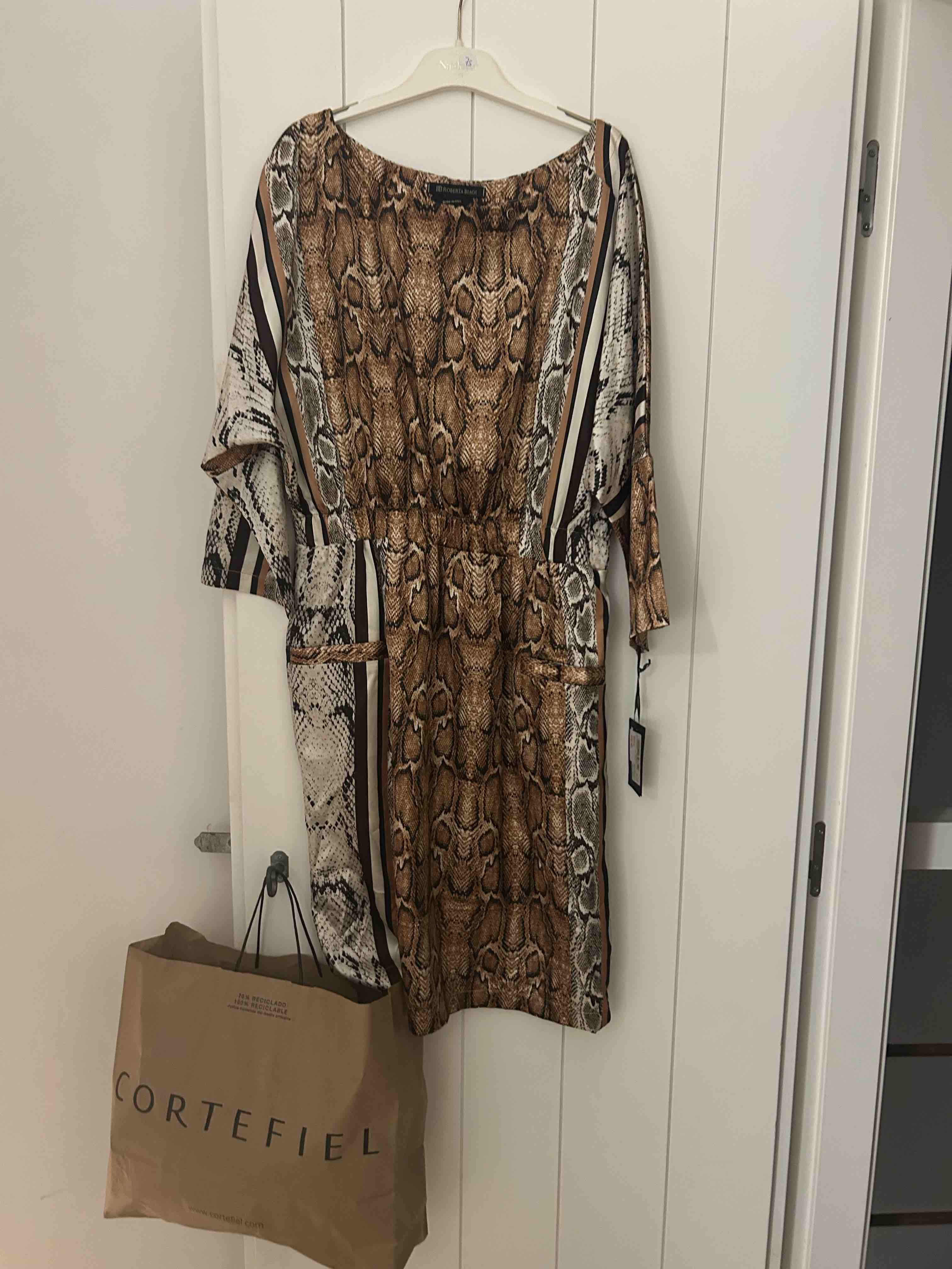 Vestidos nuevos con etiqueta Laura Bernal — foto 3 de 6