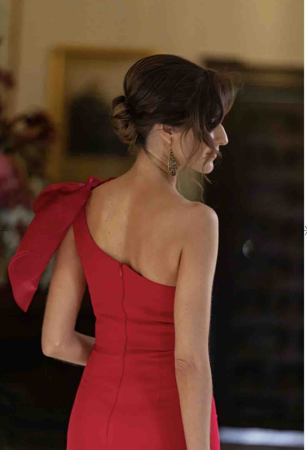 Vestido de invitada rojo miphai — foto 3 de 4