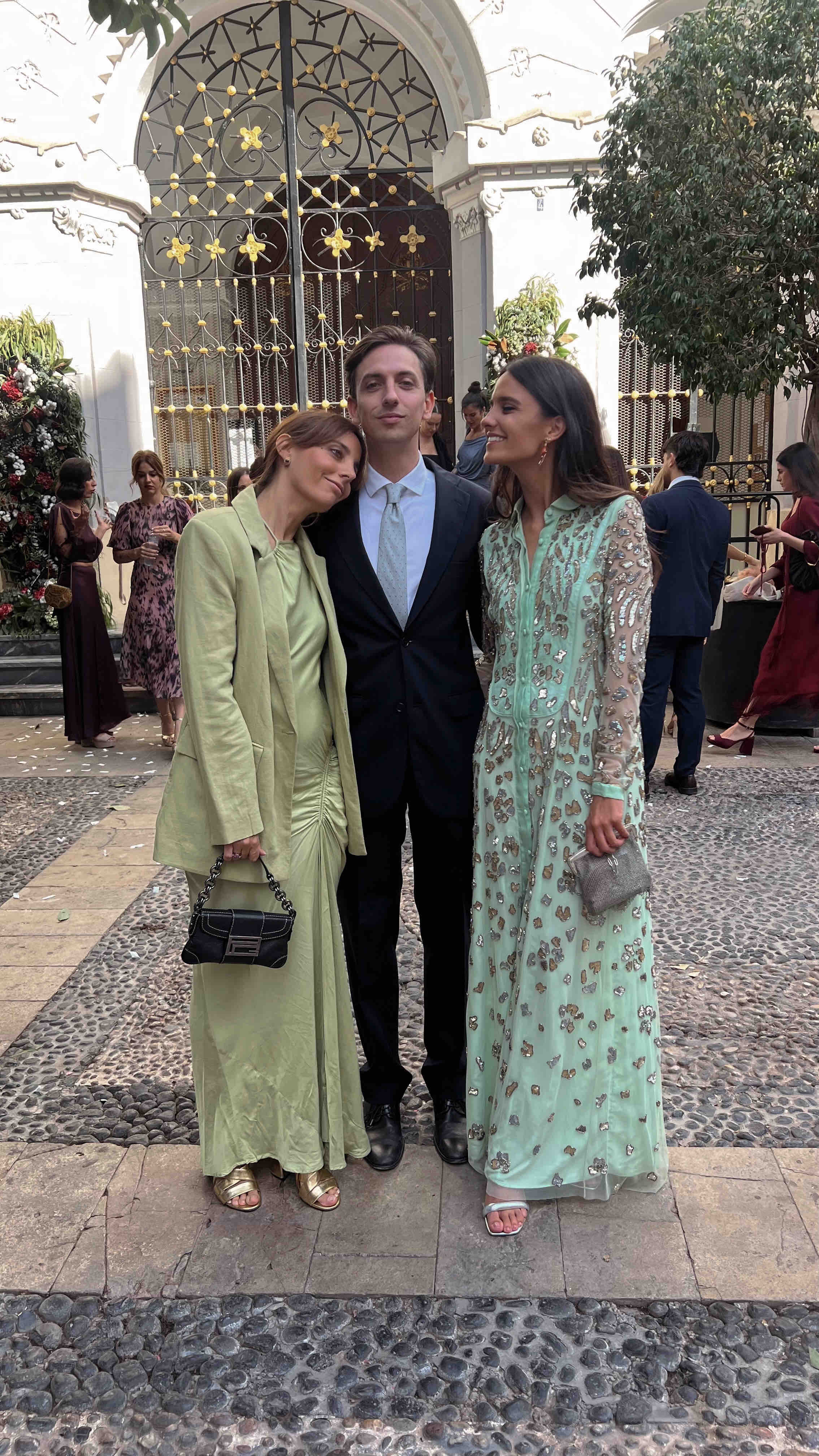 Vestido BDBA de pedrería — foto 1 de 6