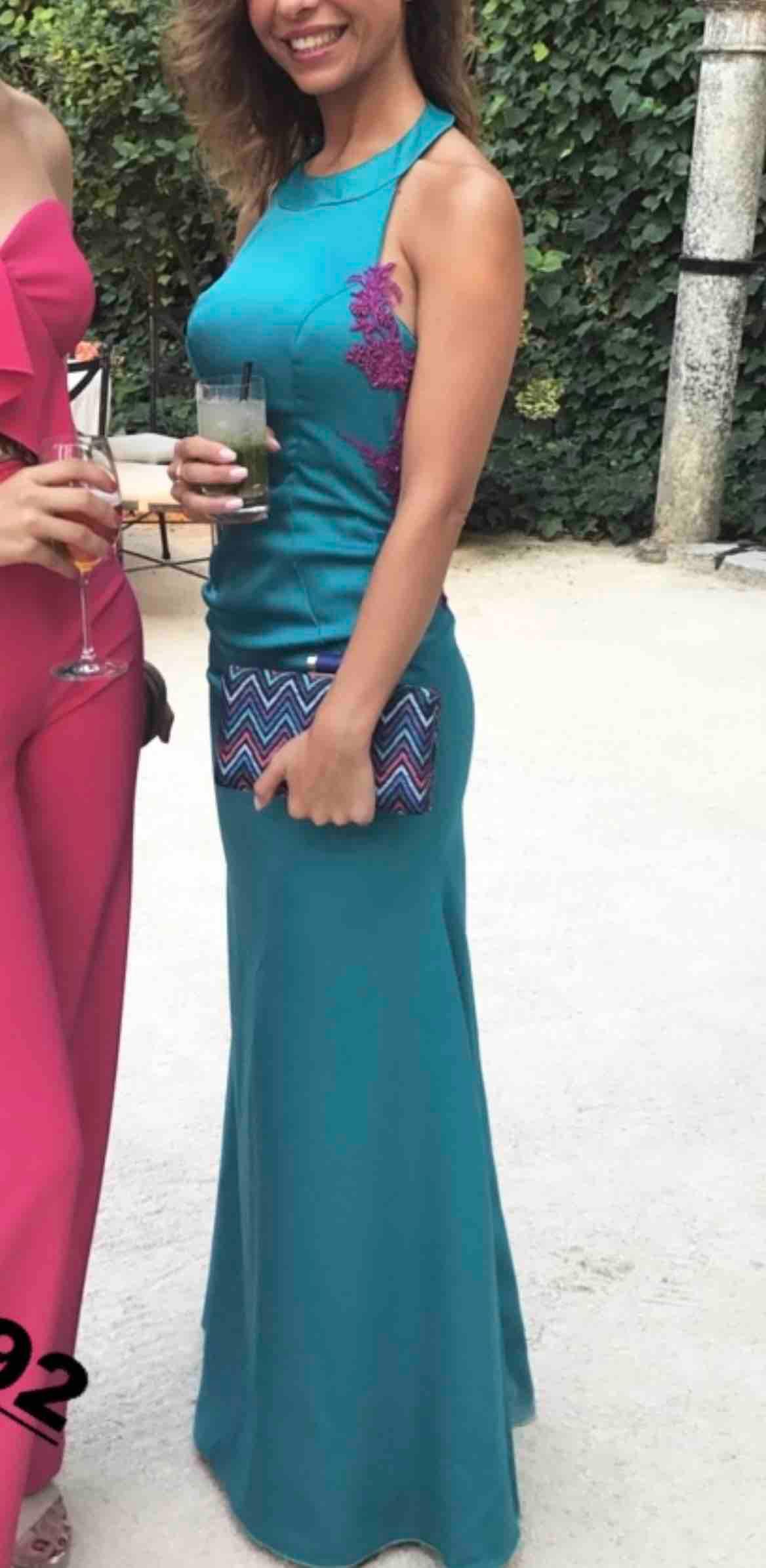 Vestido de fiesta — foto 1 de 3