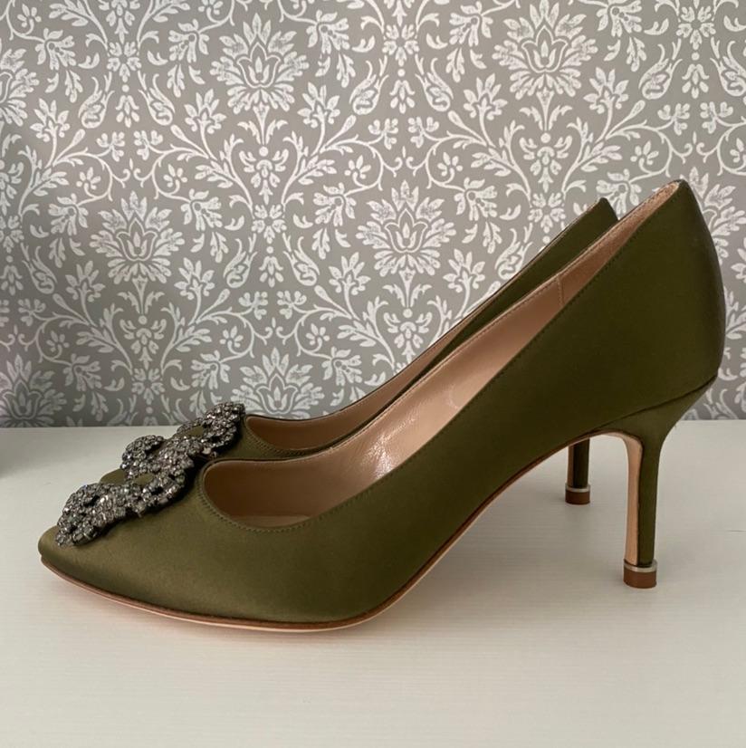 Zapatos Hangisi verde aceituna Manolo Blahnik — foto 3 de 4