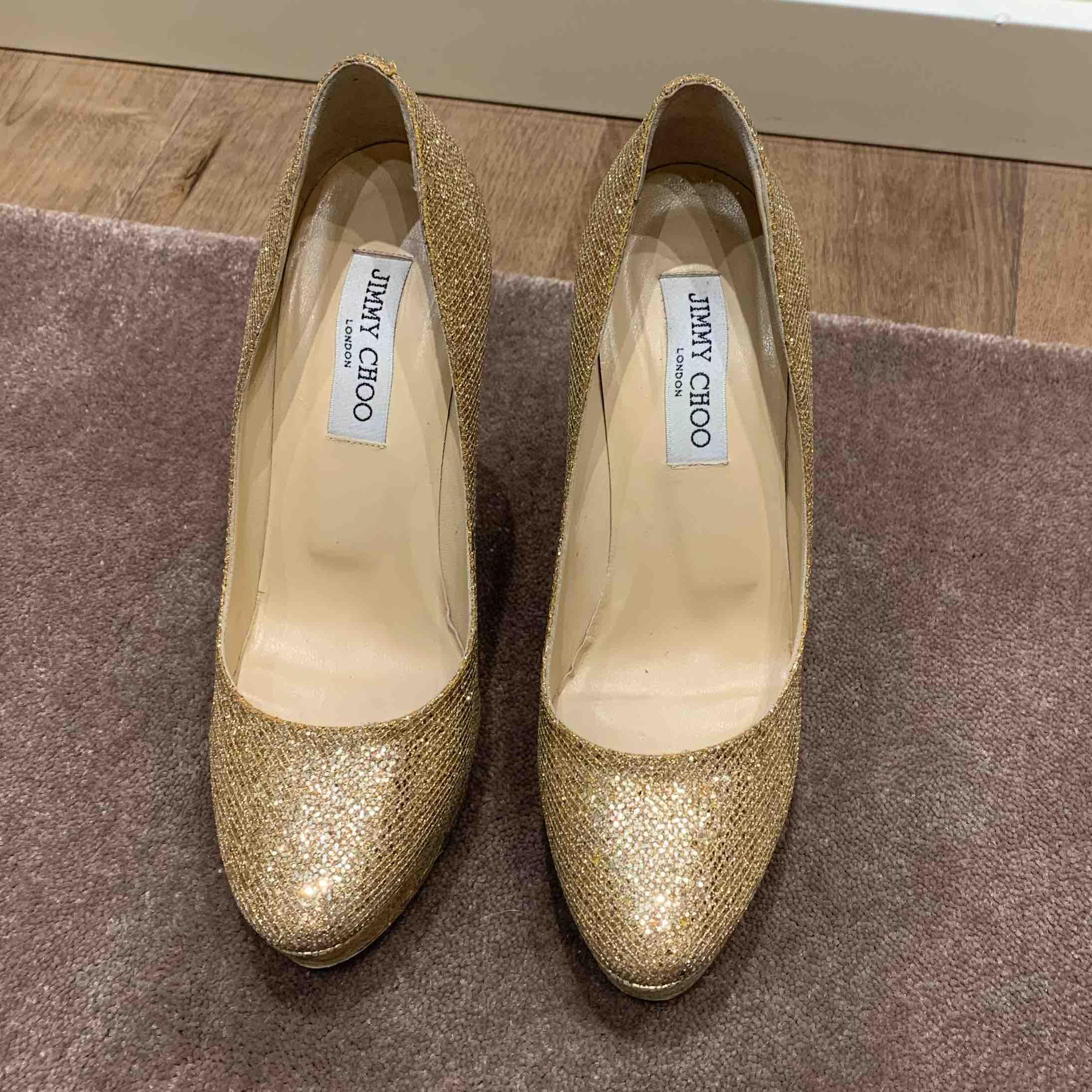 Zapatos de Jimmy Choo — foto 1 de 5