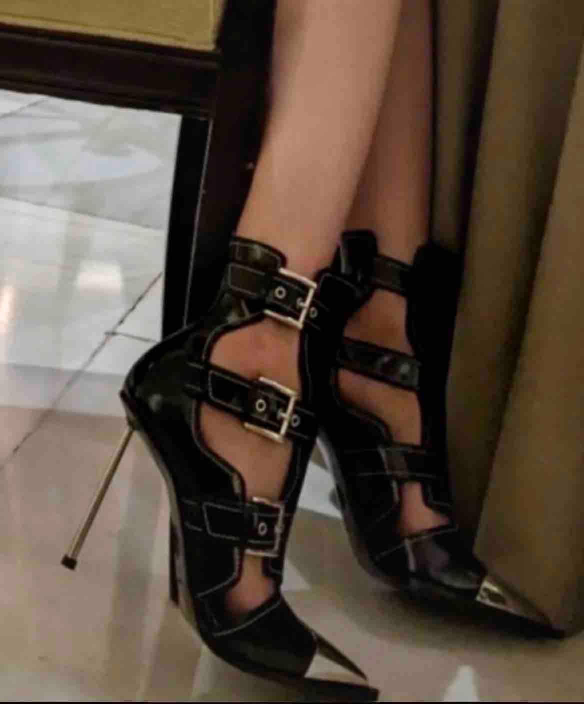 Botines de tacón de McQueen. T40 Alexander McQueen — foto 1 de 4