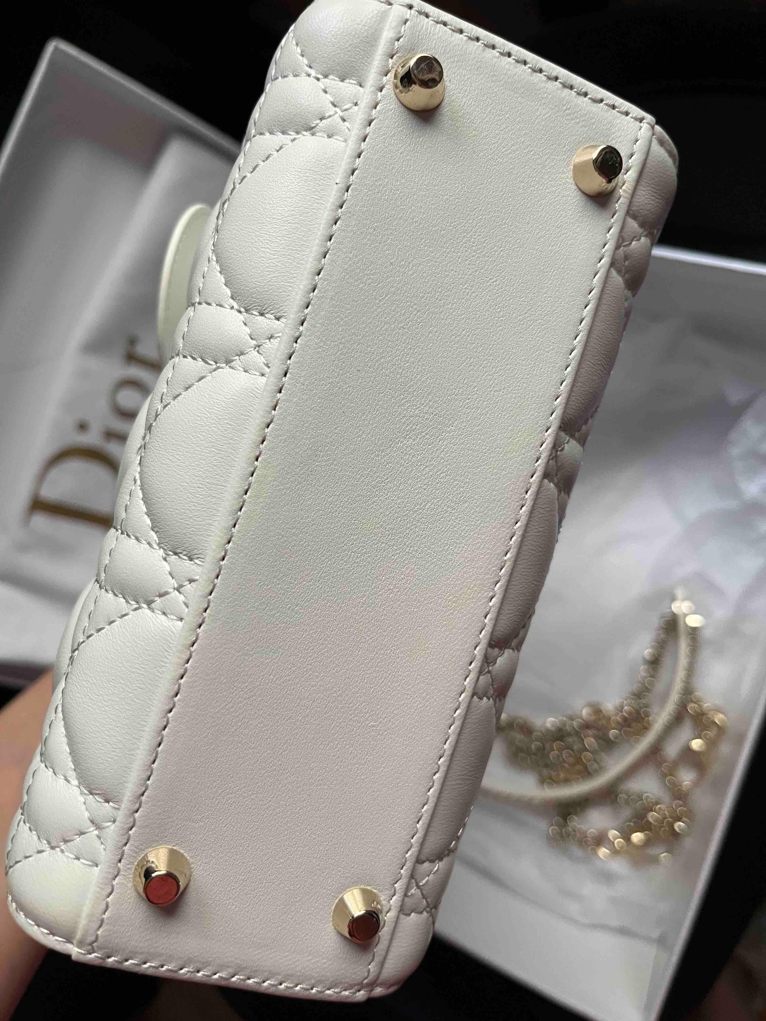 Lady Dior tamaño pequeño (no micro) — foto 2 de 3